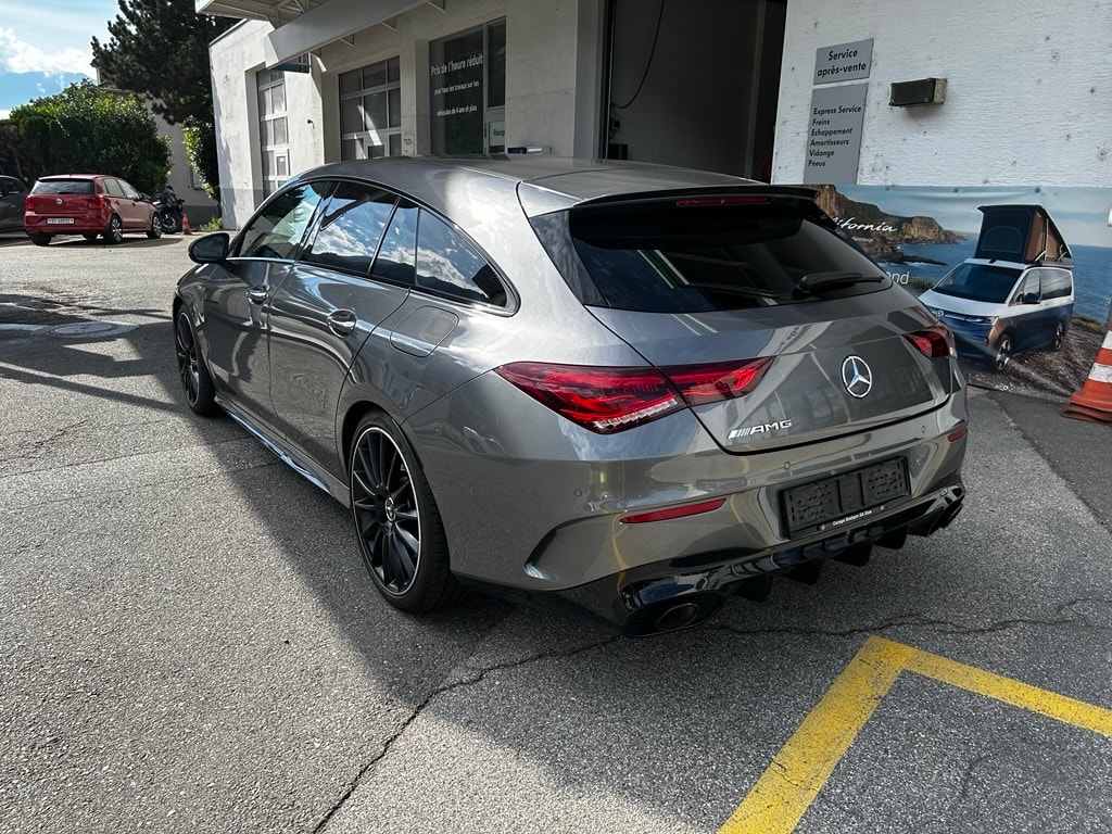 MERCEDES-BENZ CLA Shooting Brake 180 d 7G-DCT AMG Line-image-2