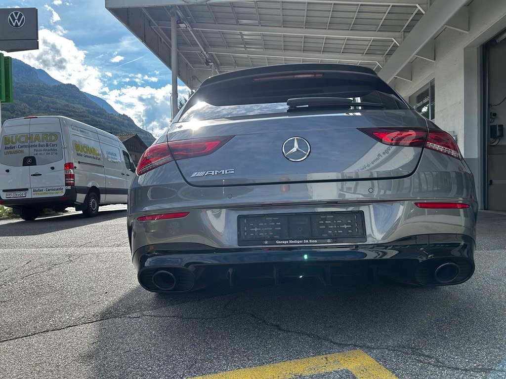 MERCEDES-BENZ CLA Shooting Brake 180 d 7G-DCT AMG Line-image-3