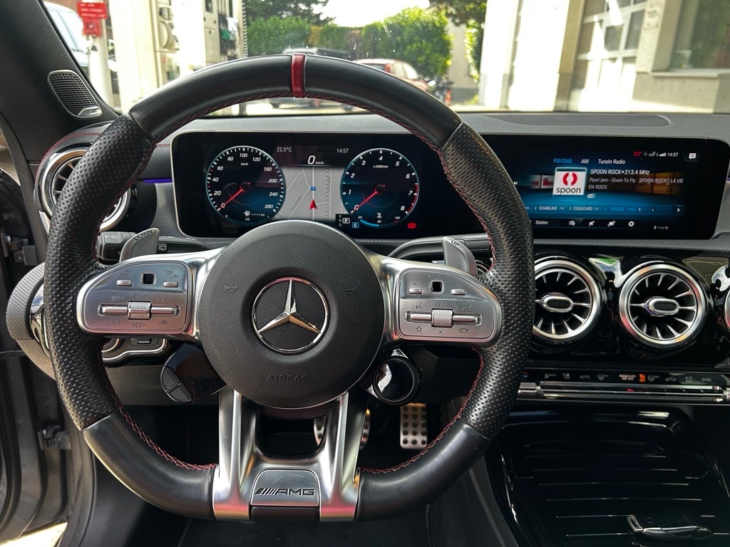 MERCEDES-BENZ CLA Shooting Brake 180 d 7G-DCT AMG Line-image-6