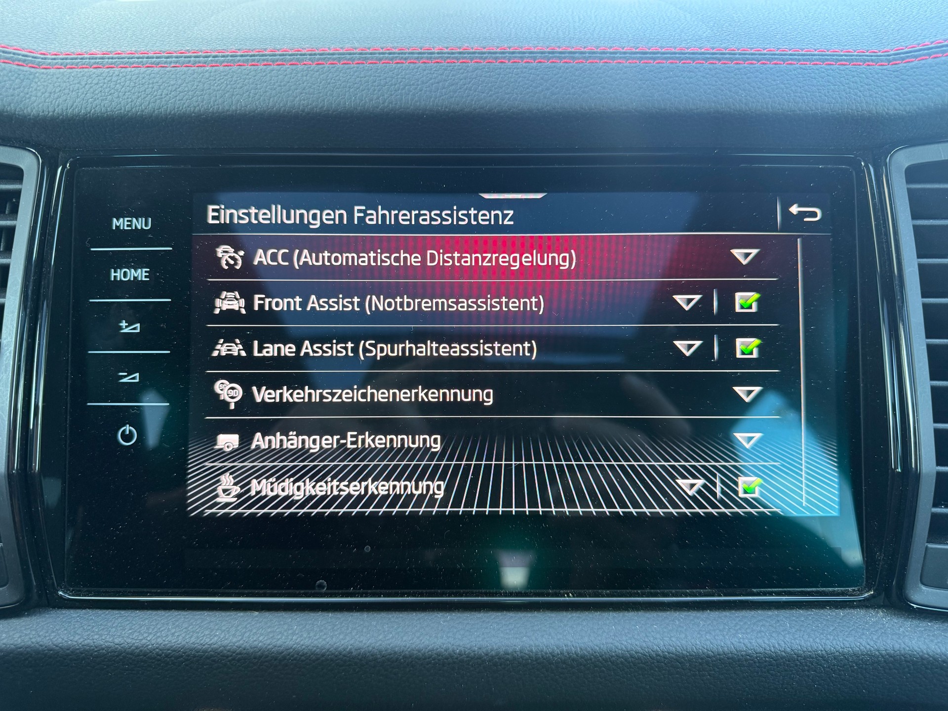 SKODA Kodiaq 2.0 TSI RS DSG-image-16