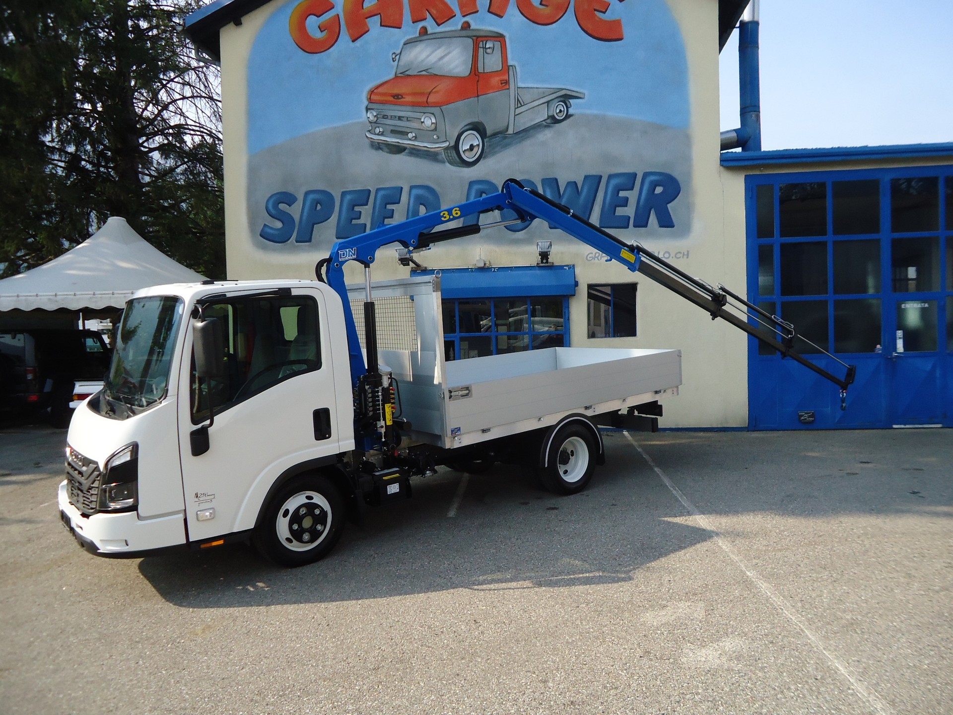 ISUZU M21 TT F - Generation 3 - Ponte Fisso in Alluminio - Gru DN-LEVAT 3.6 S3 - Gancio Traino KG. 3500-image-0
