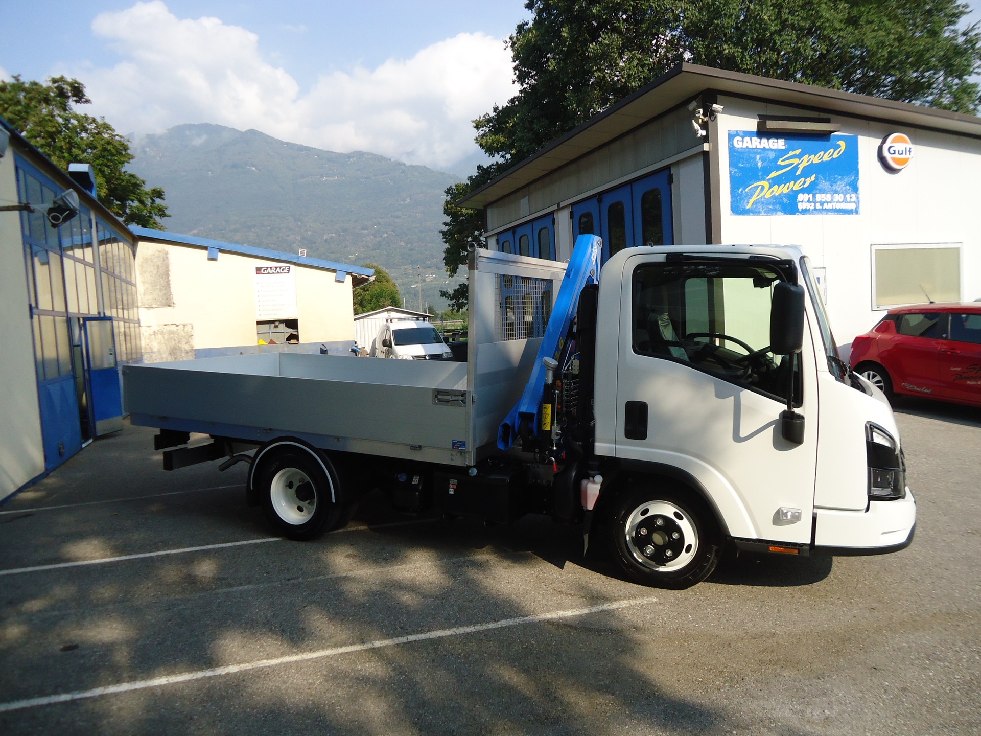 ISUZU M21 TT F - Generation 3 - Ponte Fisso in Alluminio - Gru DN-LEVAT 3.6 S3 - Gancio Traino KG. 3500-image-2