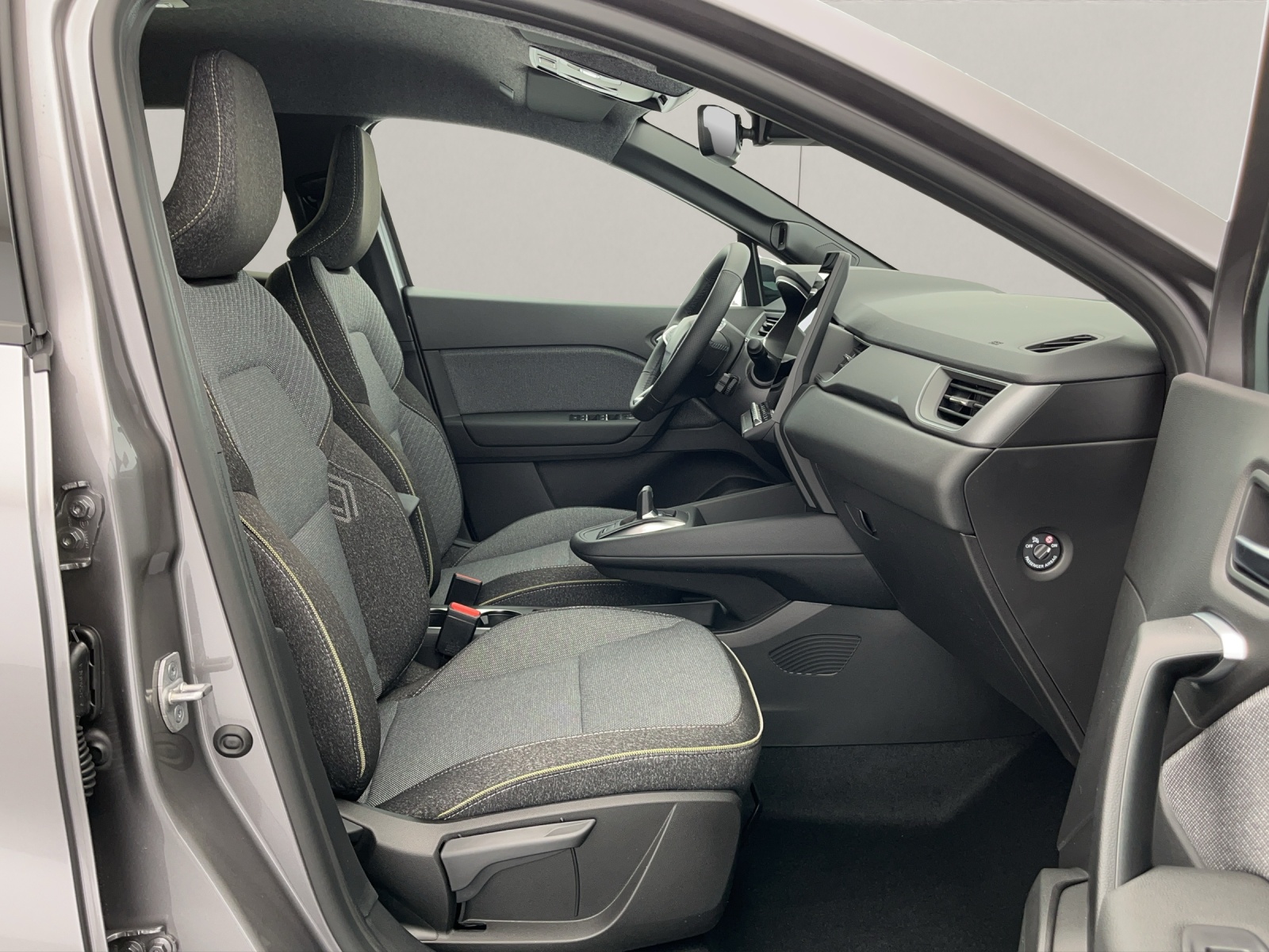 RENAULT Captur 1.8 E-Tech techno-image-15