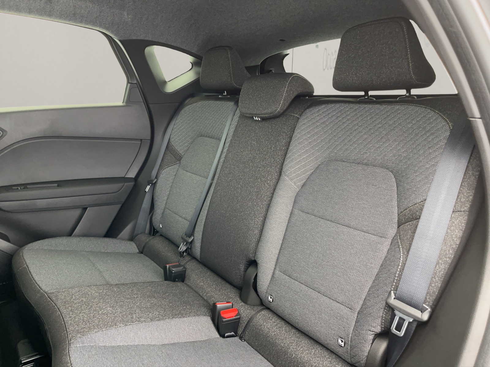 RENAULT Captur 1.8 E-Tech techno-image-16