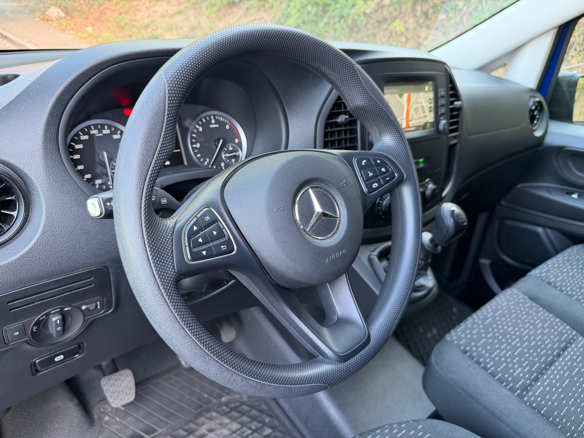 MERCEDES-BENZ Vito 116 CDI Base 3 Sitze-image-13