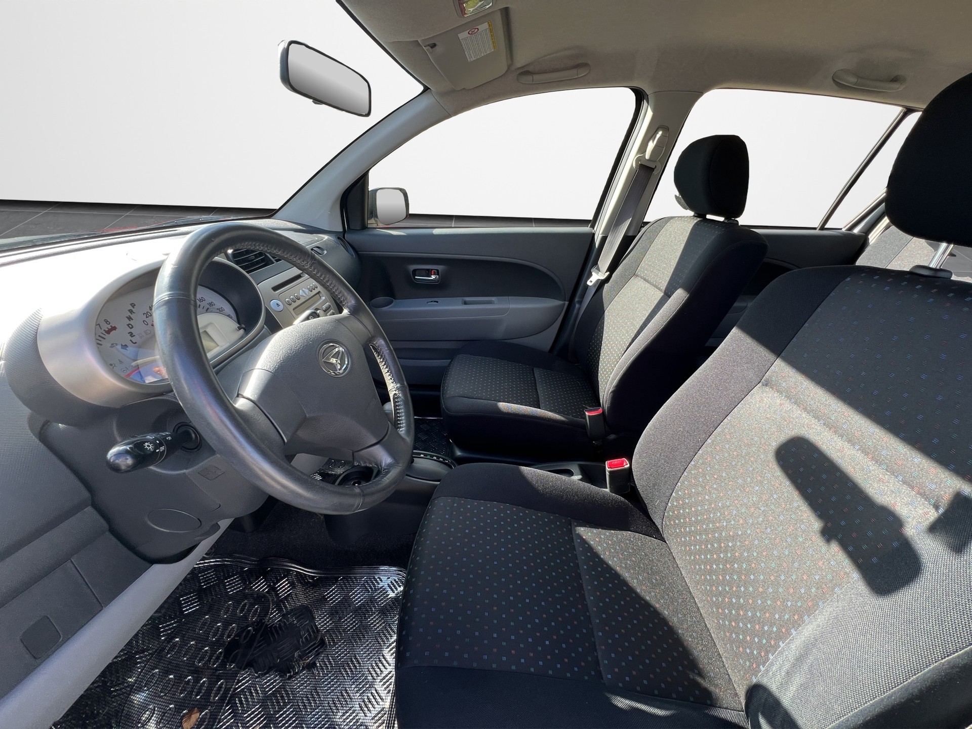 DAIHATSU Sirion 1.3 eco 4WD-image-8