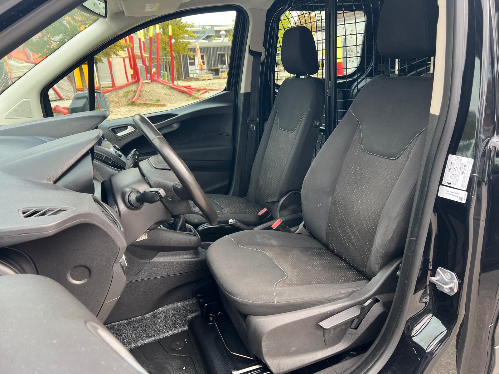 FORD Transit Courier Van 1.0 EcoBoost Limited-image-10