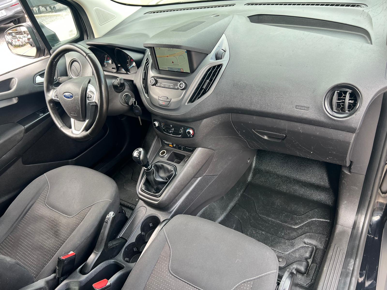 FORD Transit Courier Van 1.0 EcoBoost Limited-image-11
