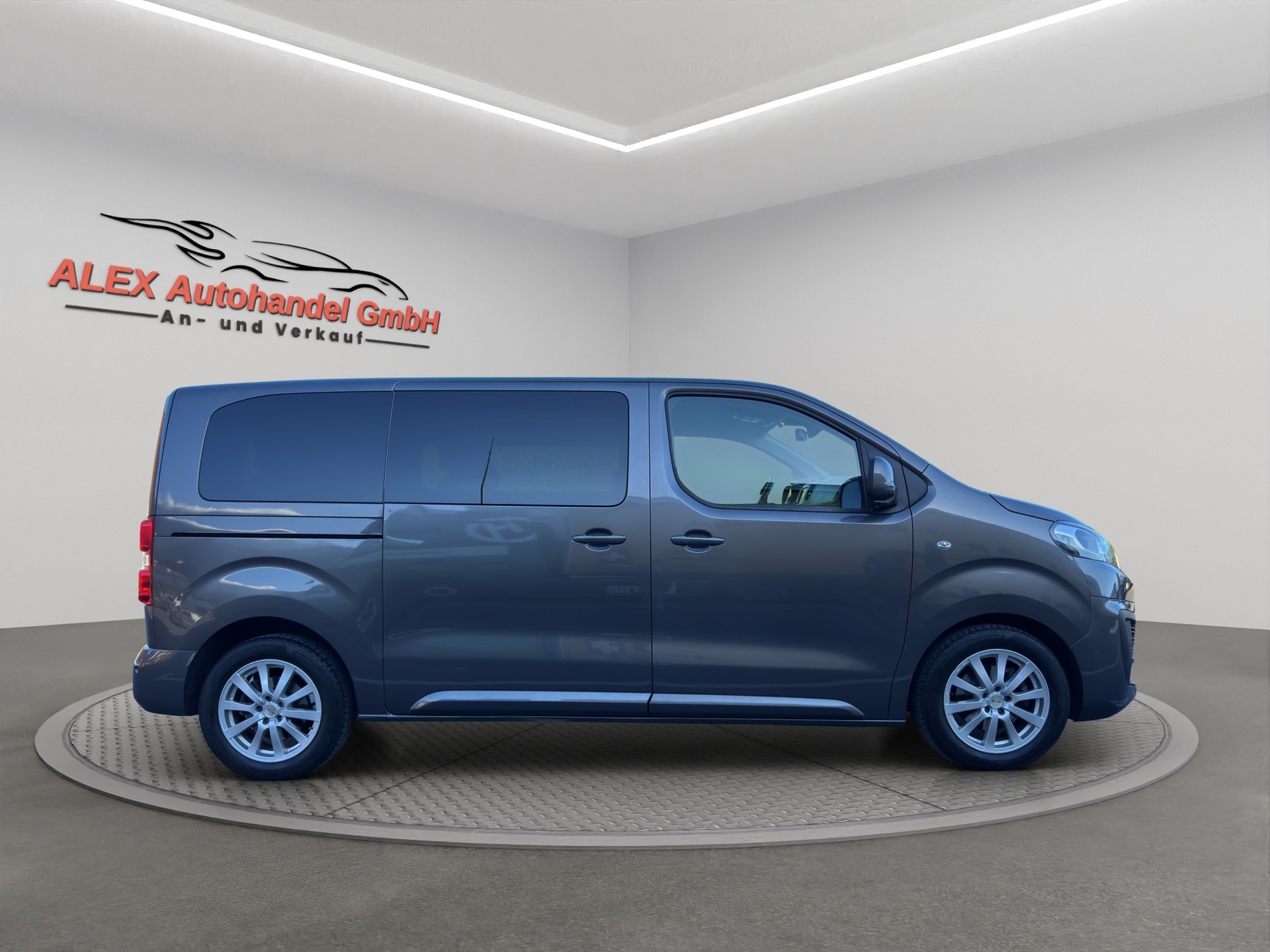 CITROEN Spacetourer 2.0 BlueHDi Business Lounge M EAT-image-5
