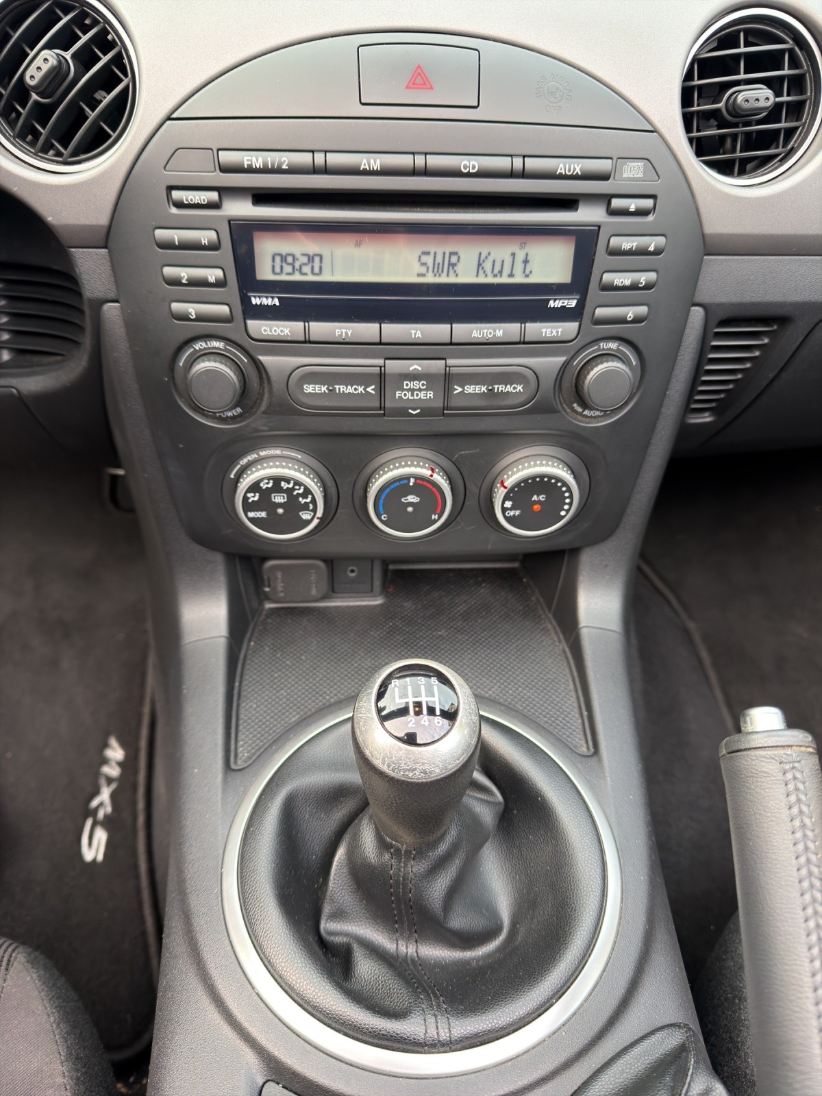 MAZDA MX-5 2.0i 16V Sport-image-14