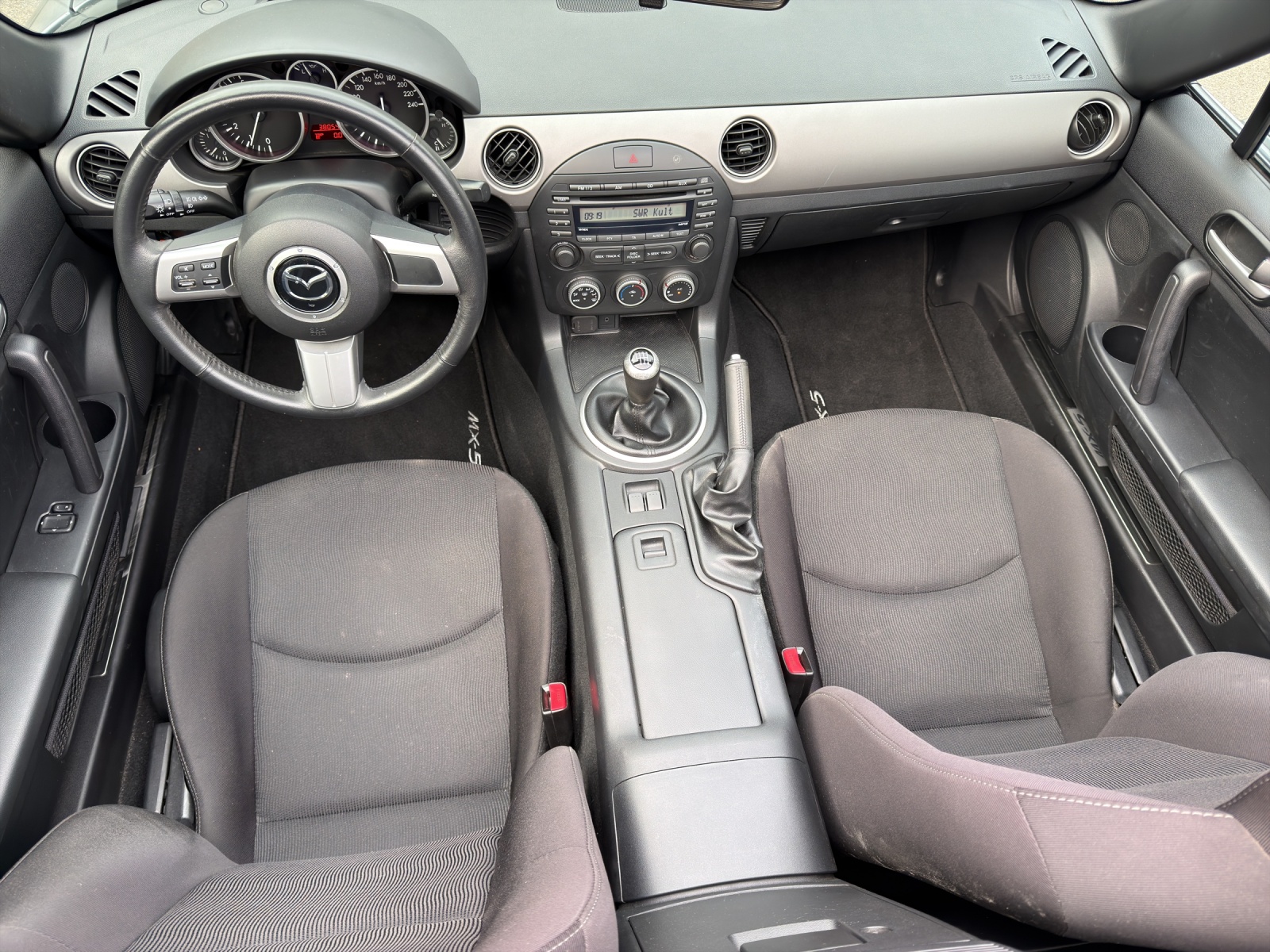 MAZDA MX-5 2.0i 16V Sport-image-12