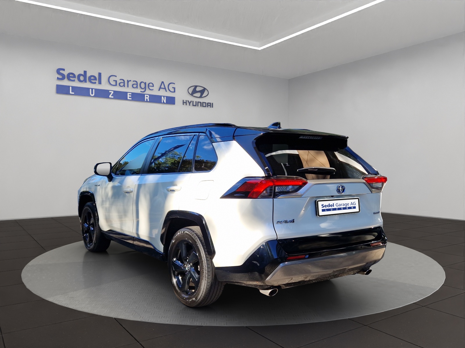 TOYOTA RAV-4 2.5 HEV Style-image-3