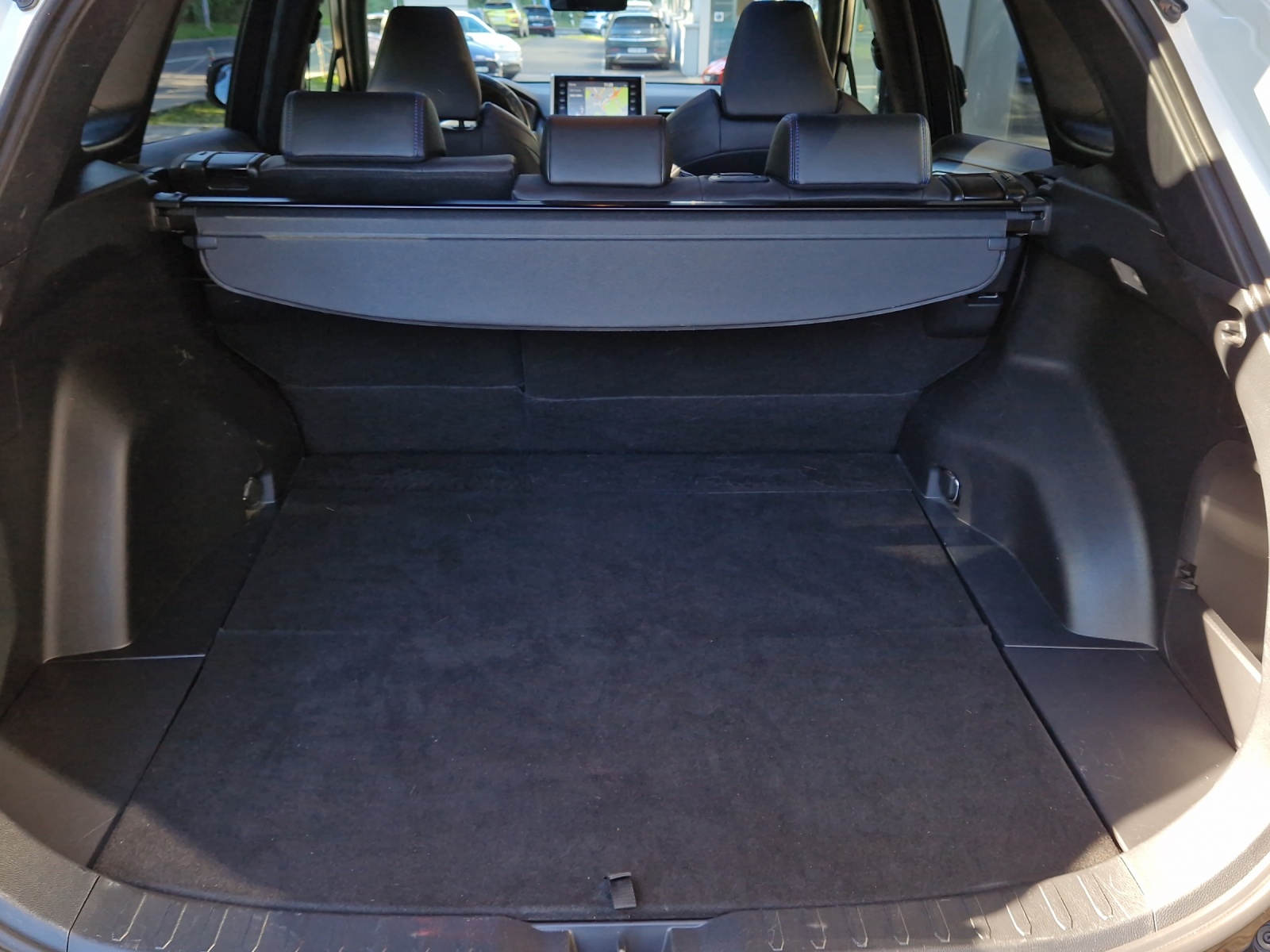 TOYOTA RAV-4 2.5 HEV Style-image-9