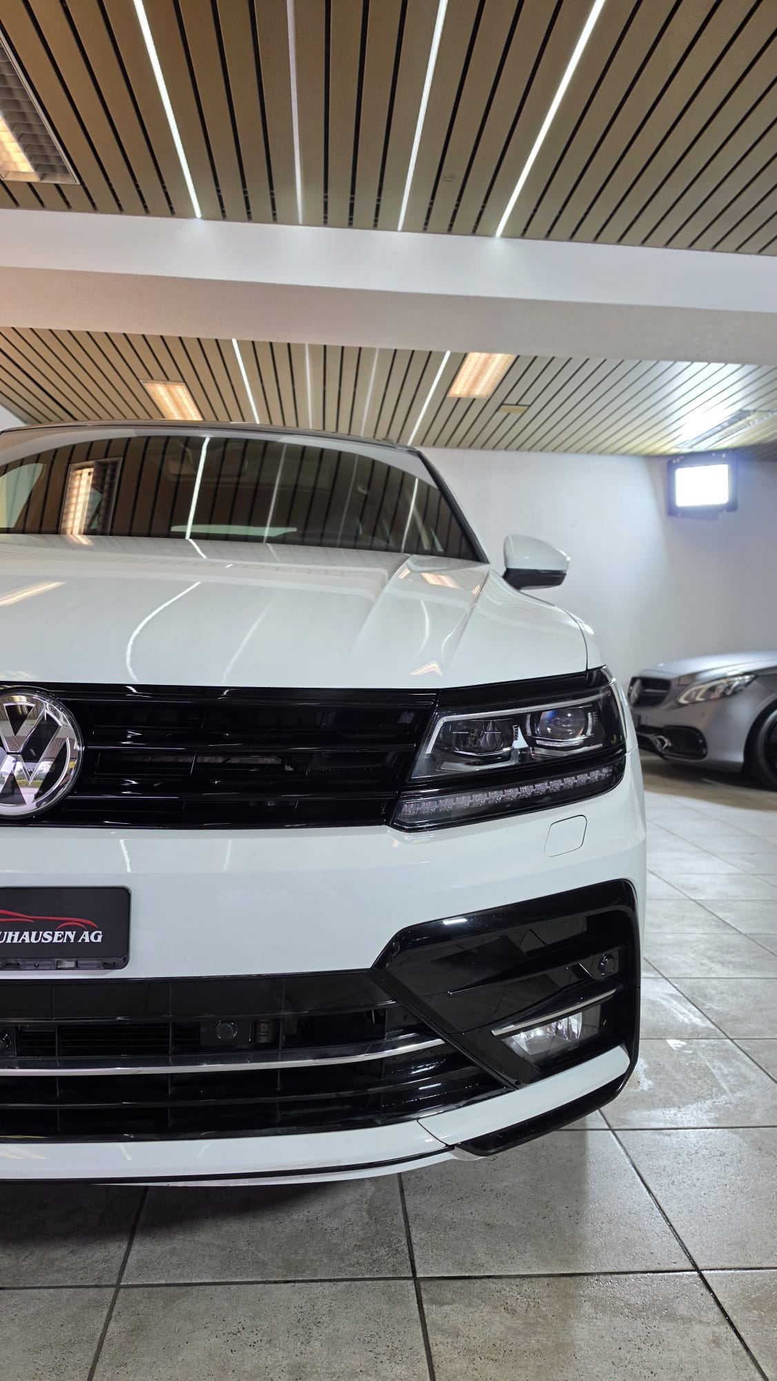 VW Tiguan 2.0 TDI SCR Sound 4Motion DSG, TOP AUSSTATTUNG, CH-FAHRZEUG, FRISCH AB SERVICE-image-2
