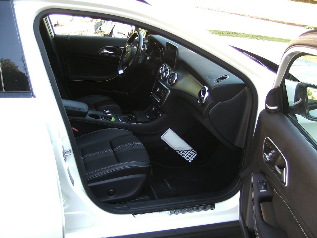 MERCEDES-BENZ GLA 200-image-3