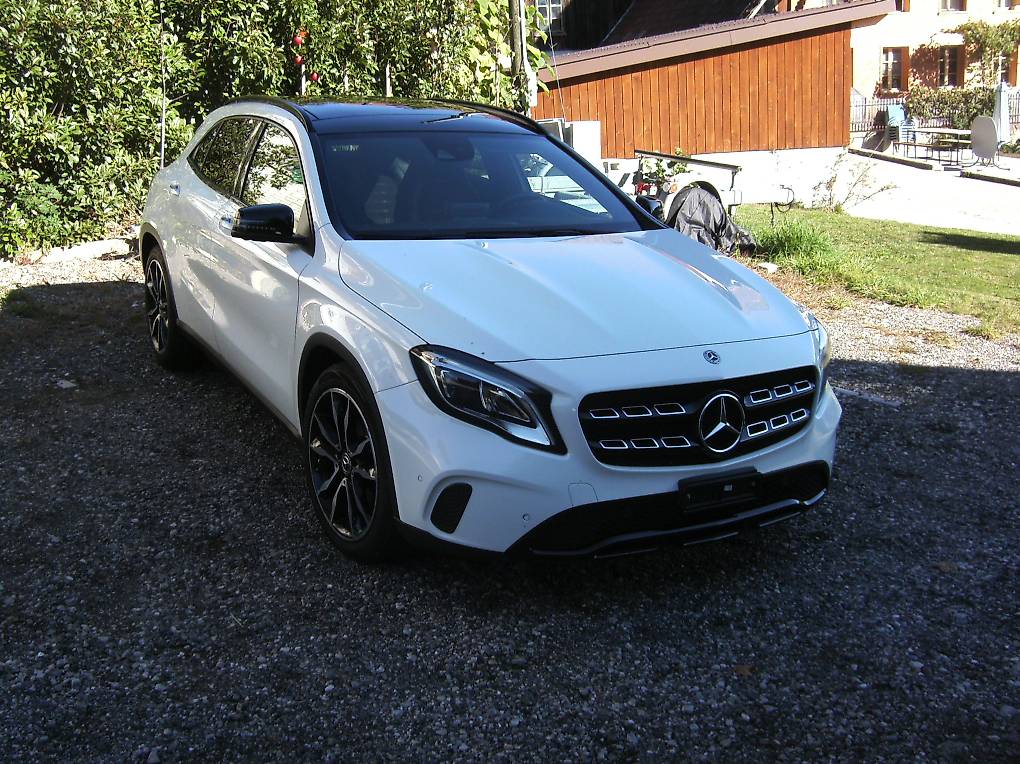 MERCEDES-BENZ GLA 200-image-0