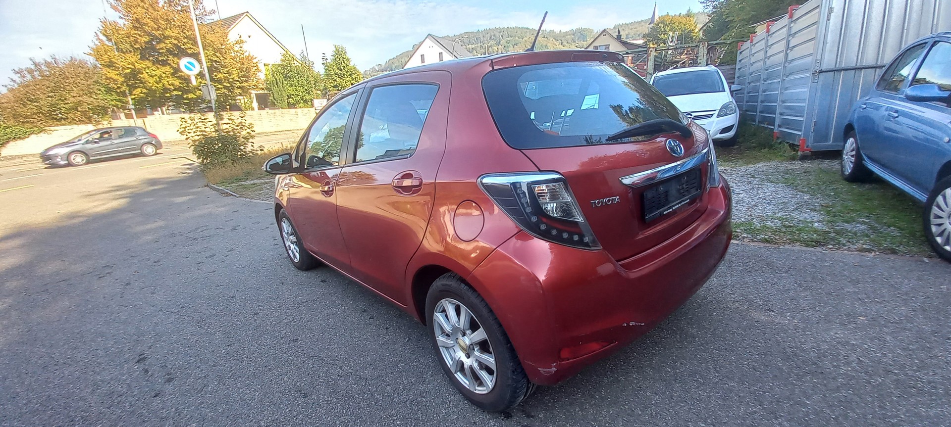 TOYOTA Yaris 1.5 VVT-i Hybrid Luna CVT-image-3