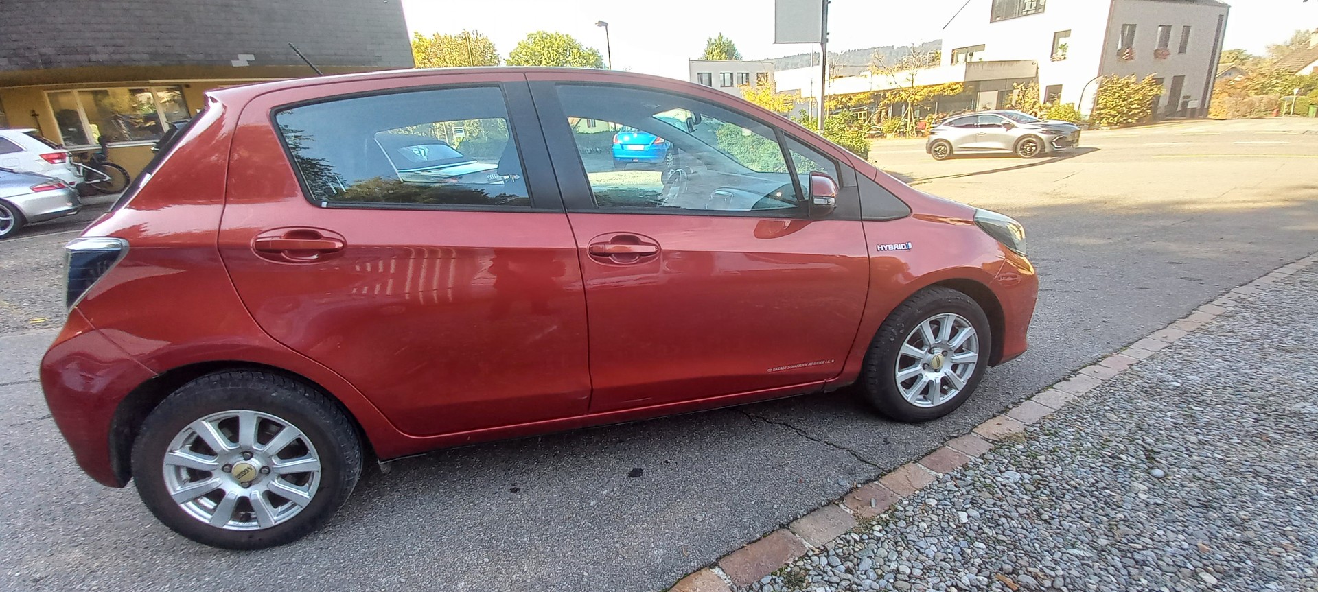 TOYOTA Yaris 1.5 VVT-i Hybrid Luna CVT-image-6