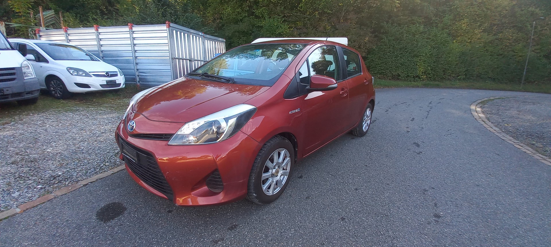 TOYOTA Yaris 1.5 VVT-i Hybrid Luna CVT-image-1