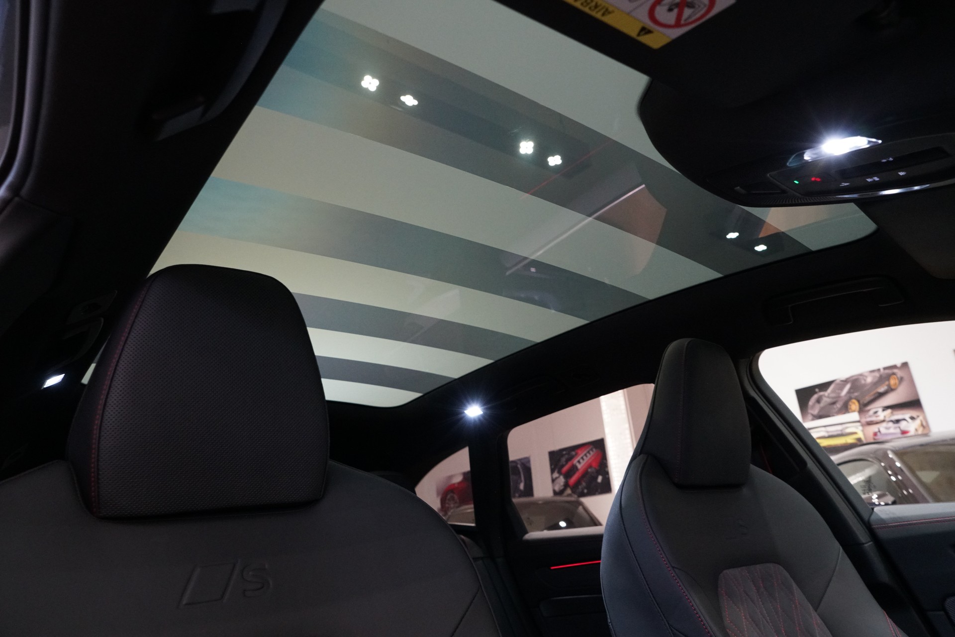 AUDI A6 Avant TFSI quattro 270 kW S tronic-image-14