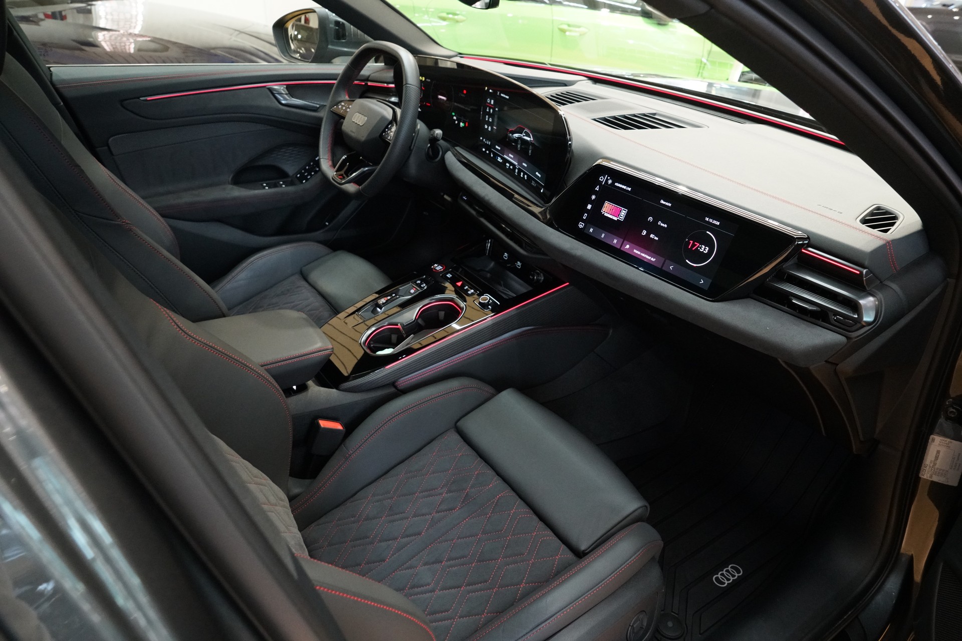 AUDI A6 Avant TFSI quattro 270 kW S tronic-image-12
