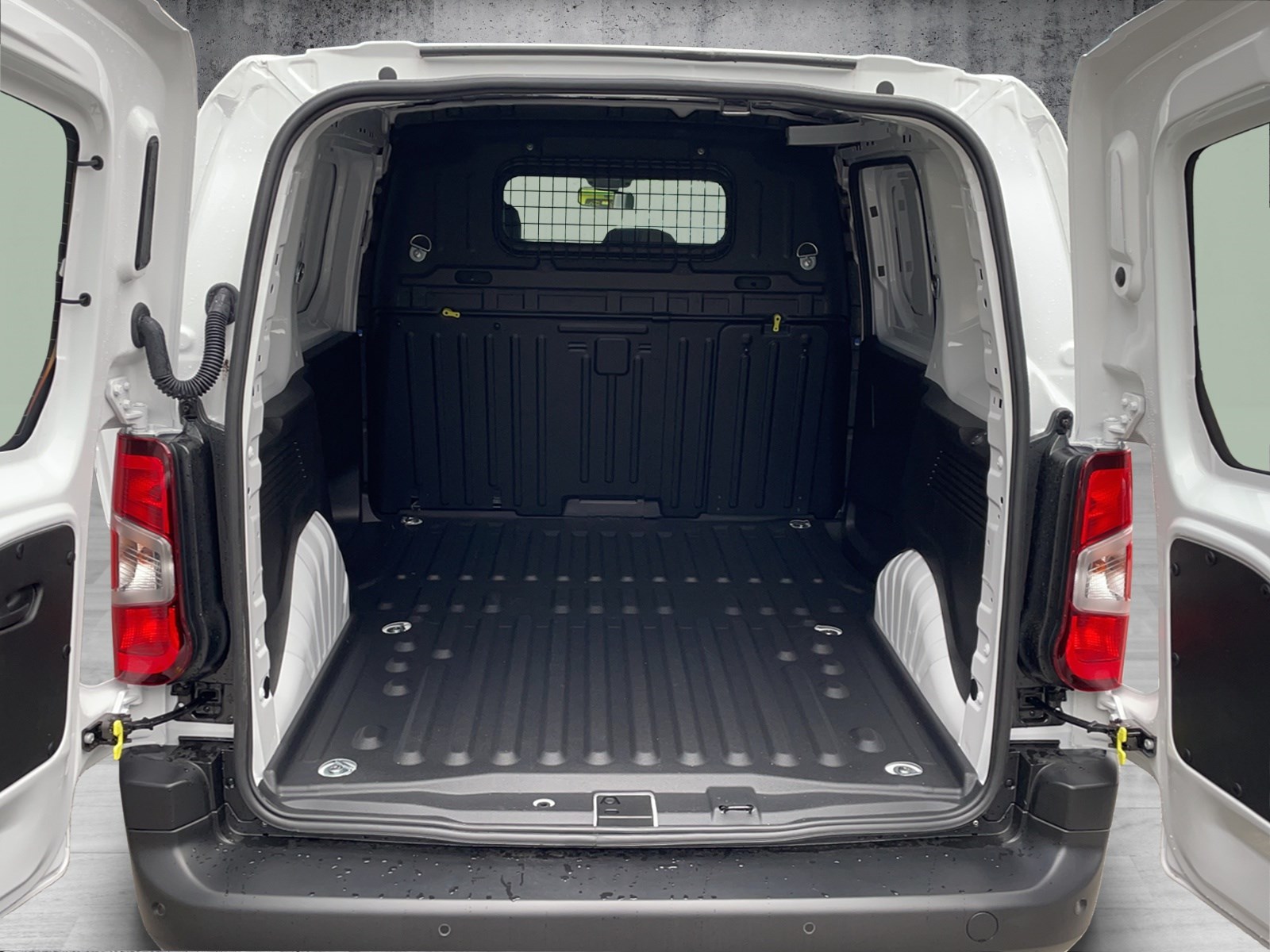 FIAT Doblo Kaw. L1 1.2 PureTech Swiss Plus-image-11