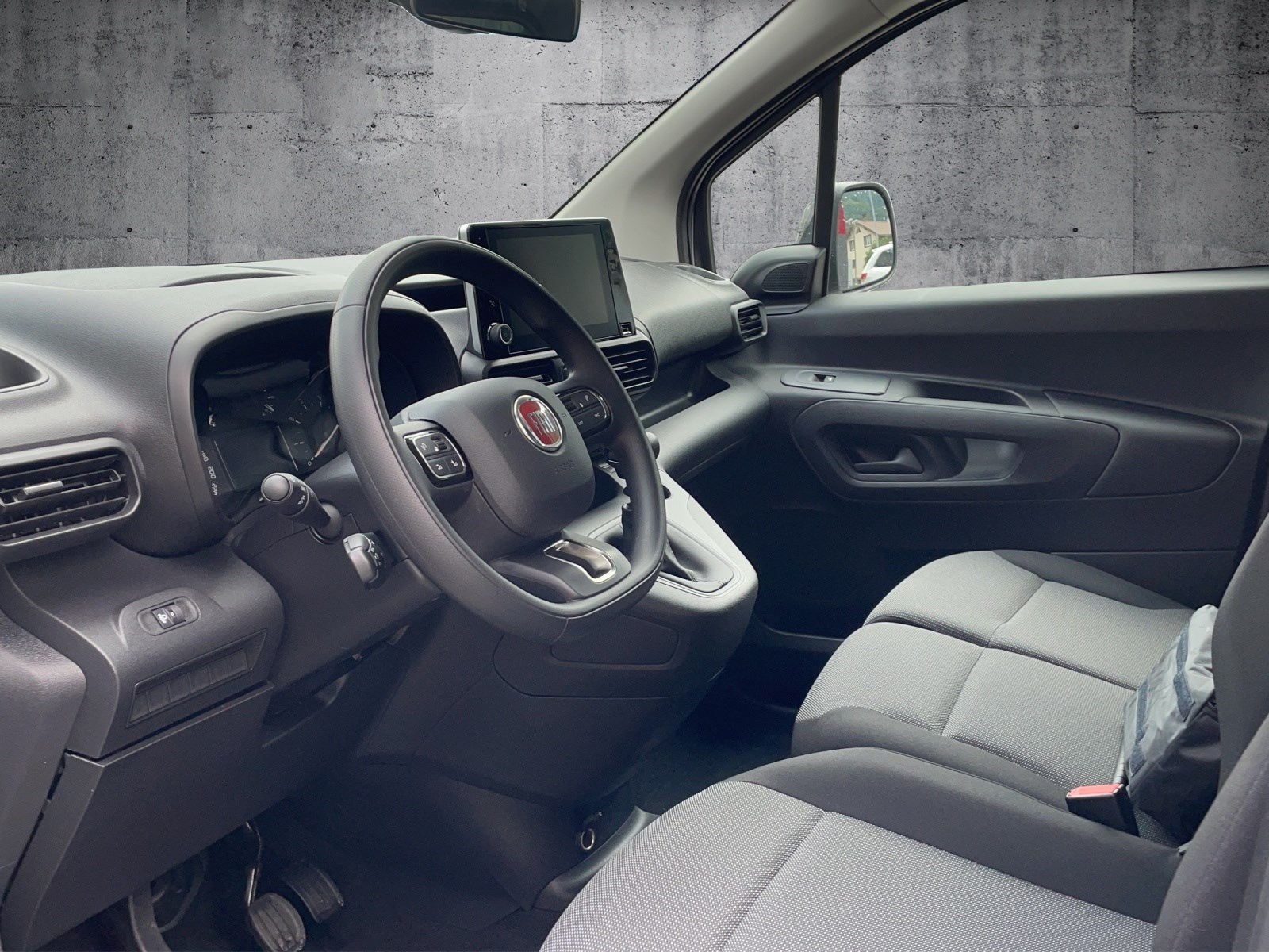 FIAT Doblo Kaw. L1 1.2 PureTech Swiss Plus-image-8