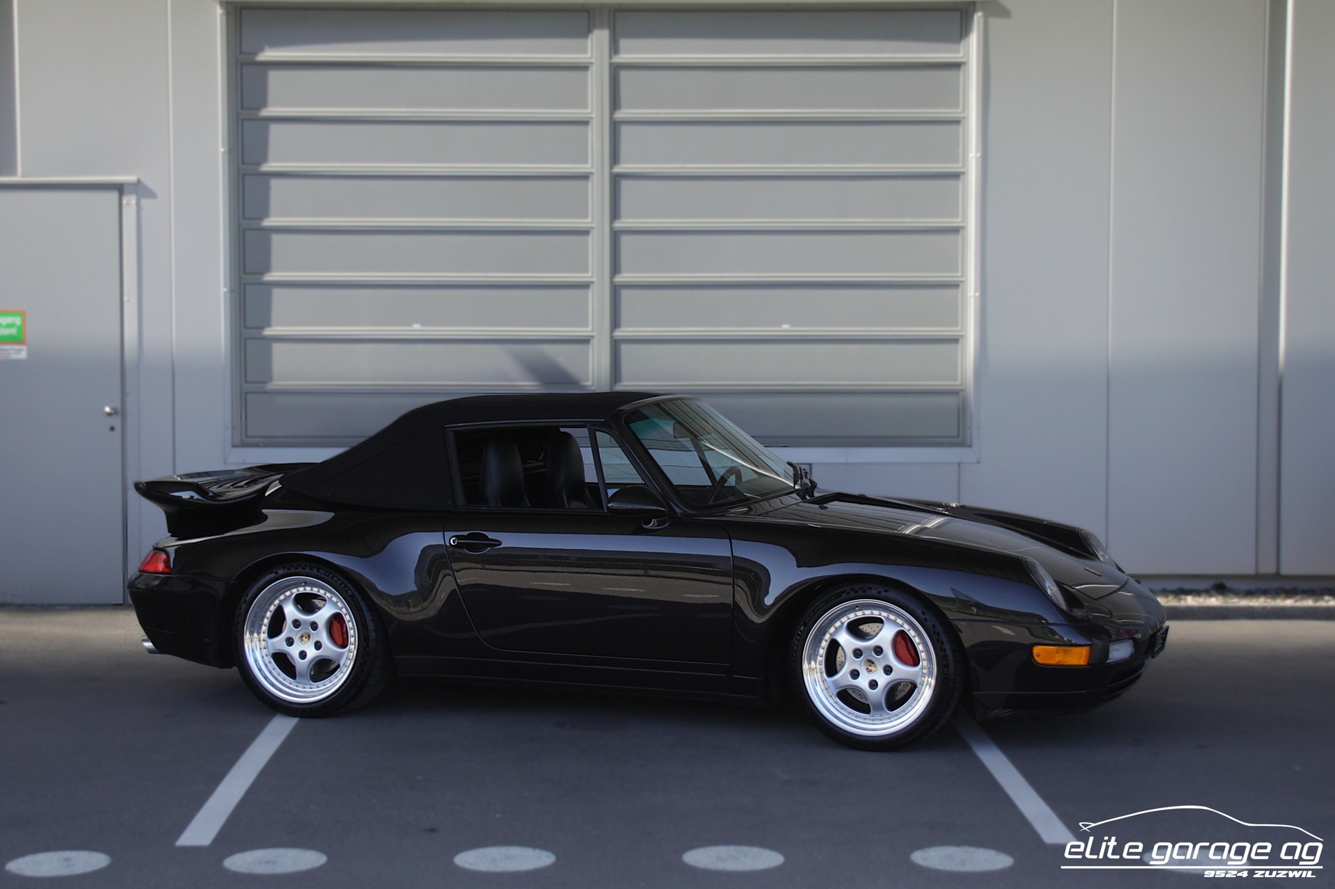 PORSCHE 911 Carrera Cabrio-image-6