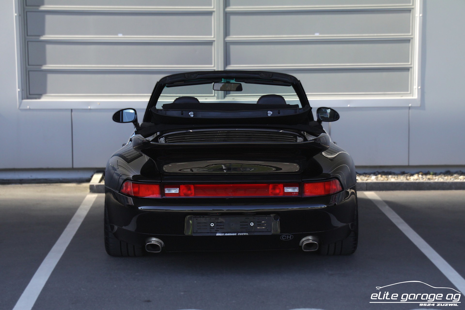 PORSCHE 911 Carrera Cabrio-image-3