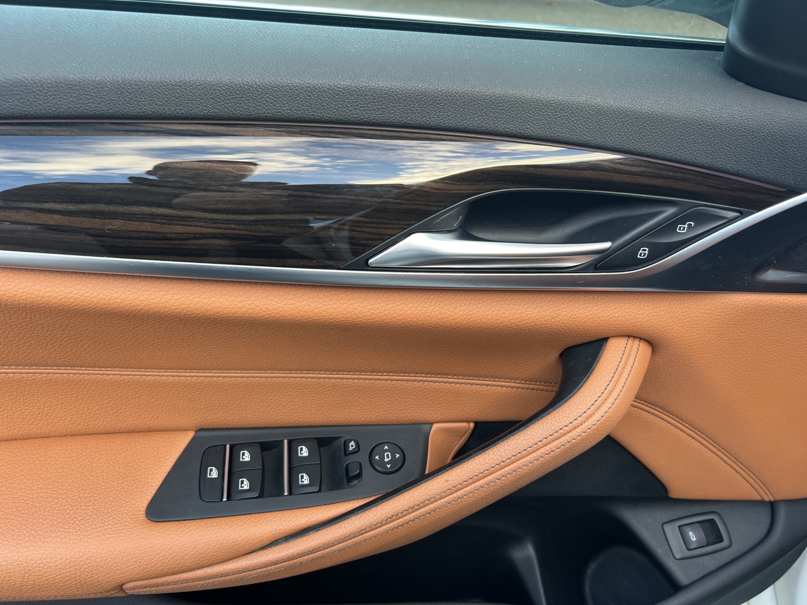 BMW 540d xDrive Touring Steptronic-image-9
