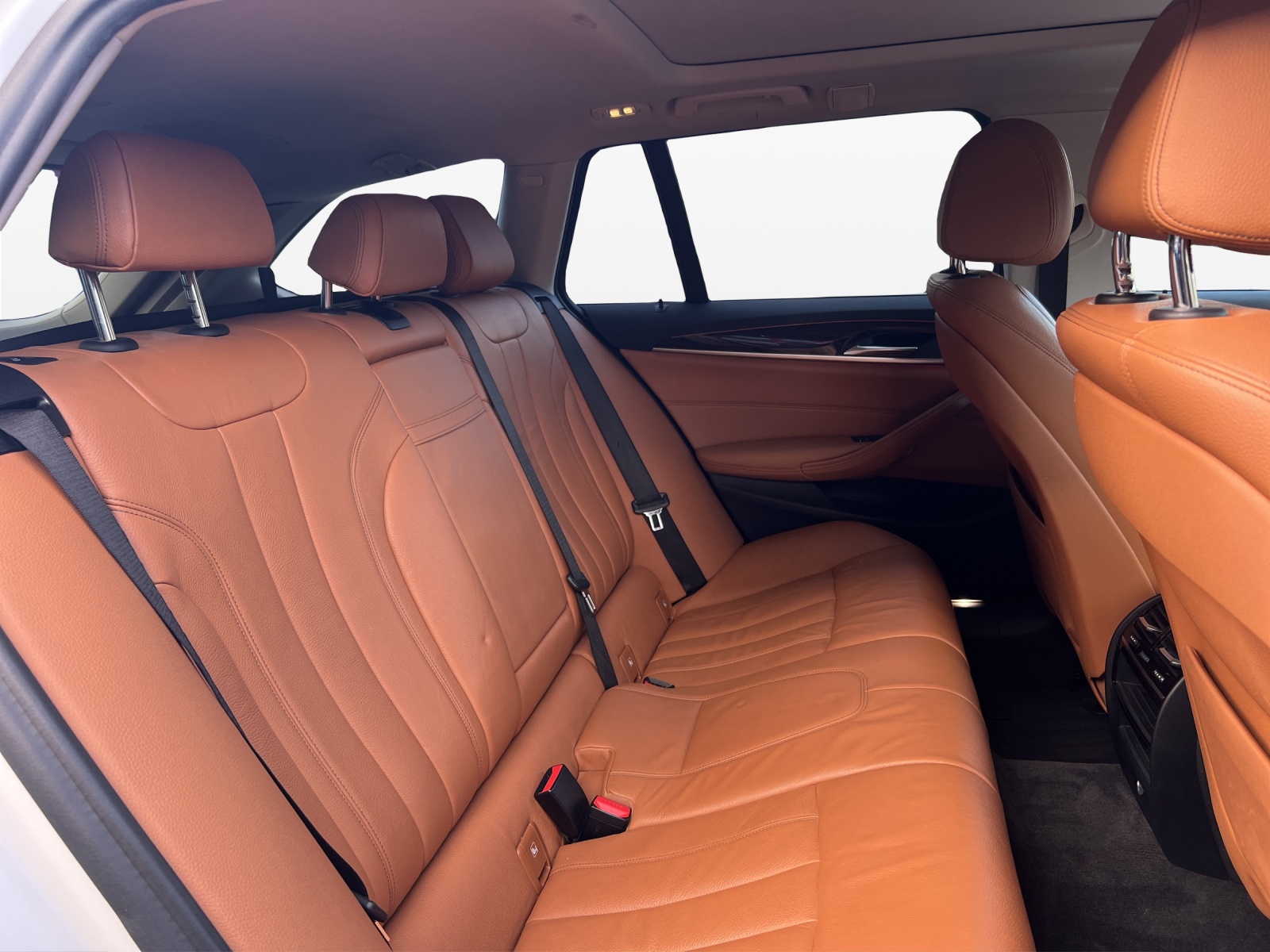 BMW 540d xDrive Touring Steptronic-image-18