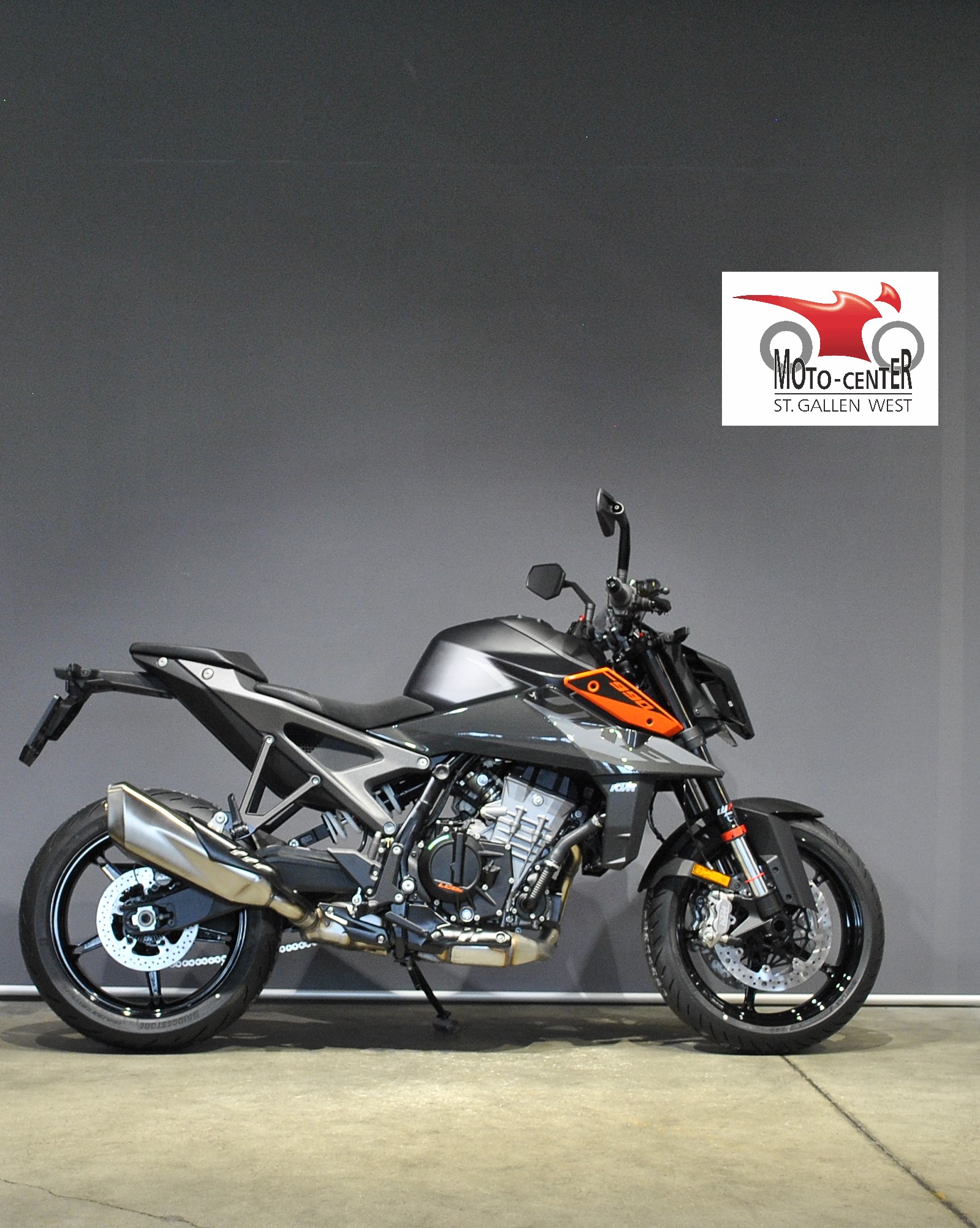 KTM 990 Duke-showroom-element-1