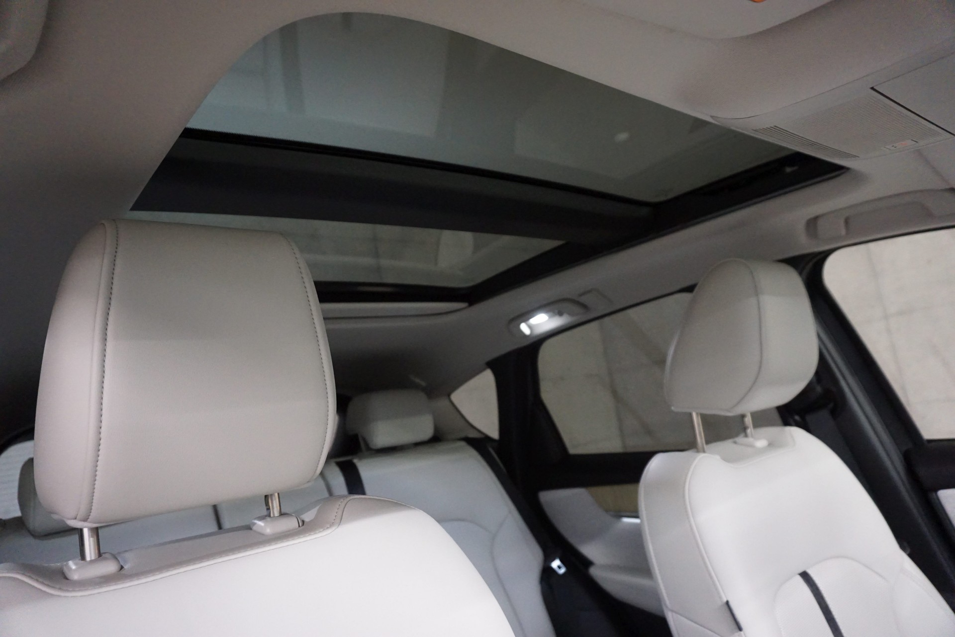 MAZDA CX-60 e-Skyactiv PHEV 327 AWD Takumi-image-12