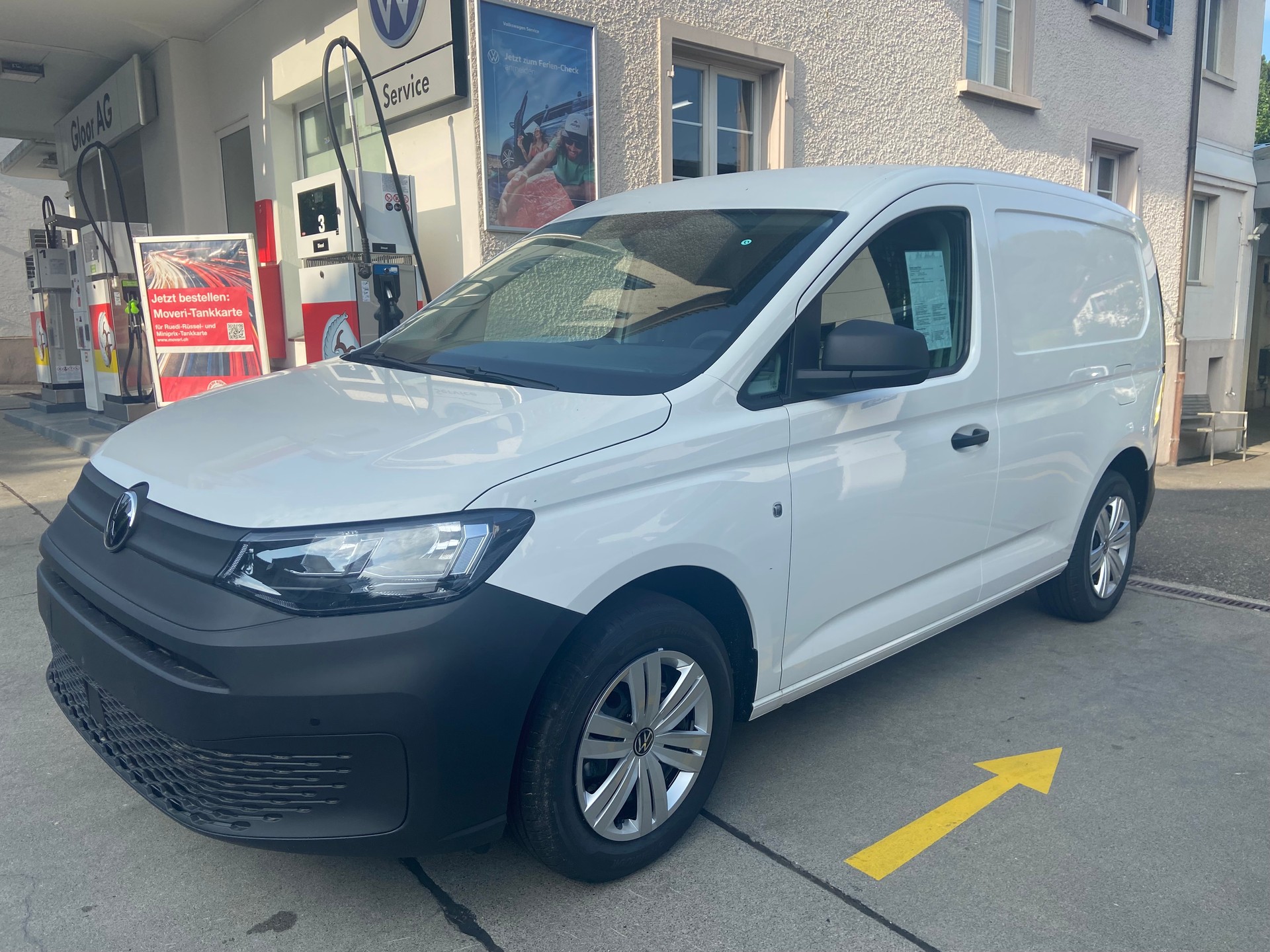 VW Caddy Cargo 2.0TDI Entry-image-1