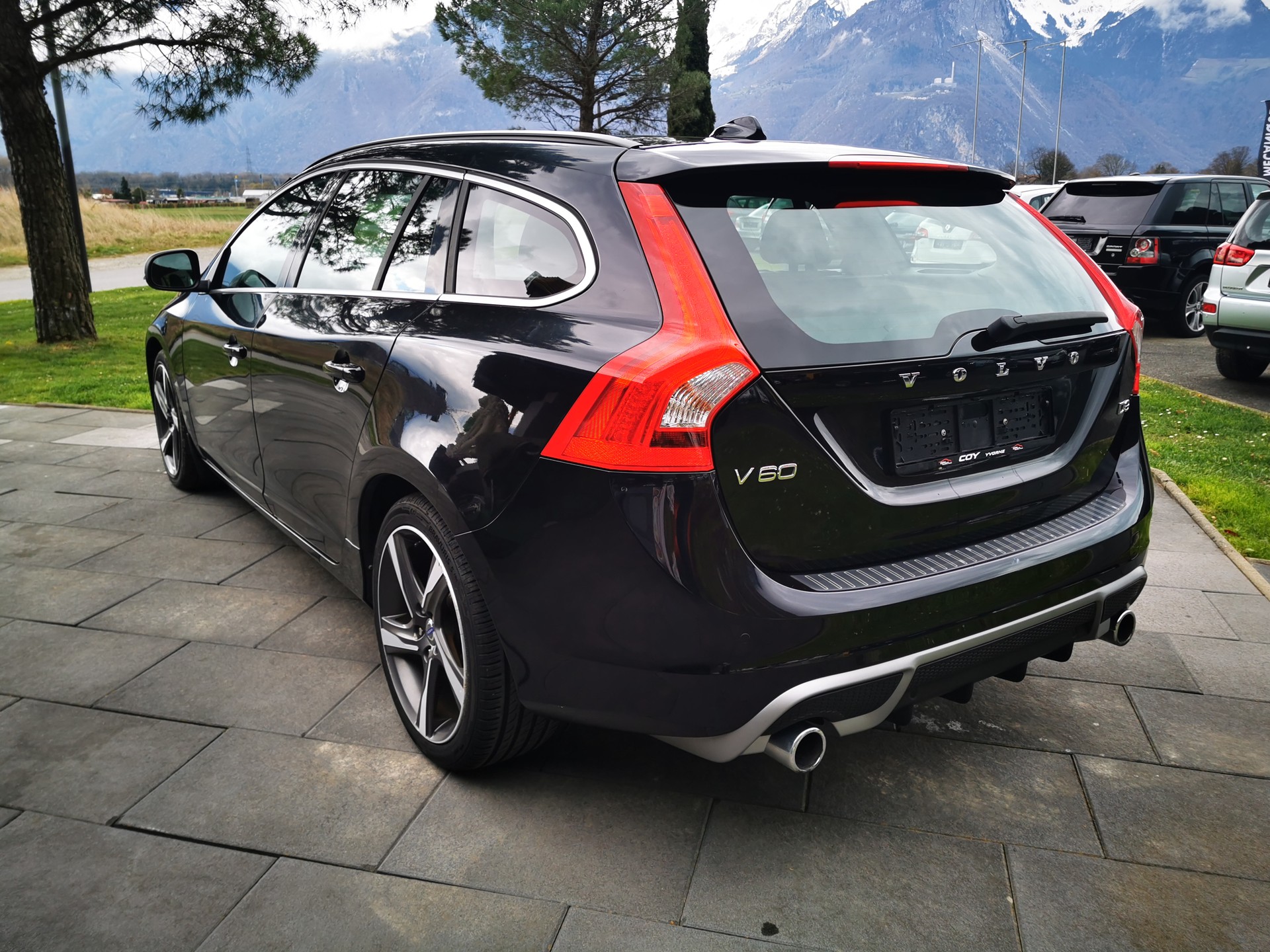 VOLVO V60 D3 R-Design Geartronic-image-7