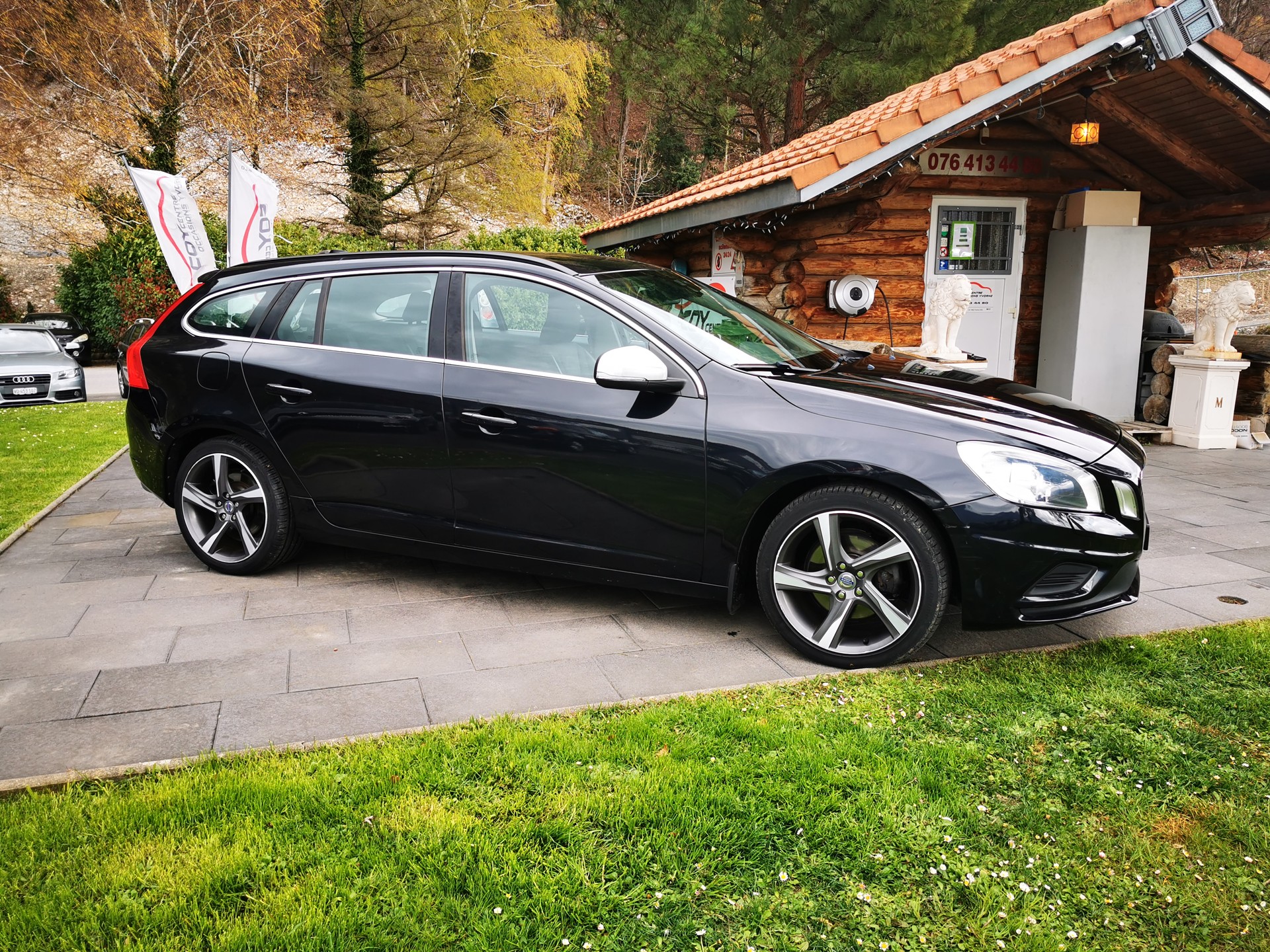 VOLVO V60 D3 R-Design Geartronic-image-12