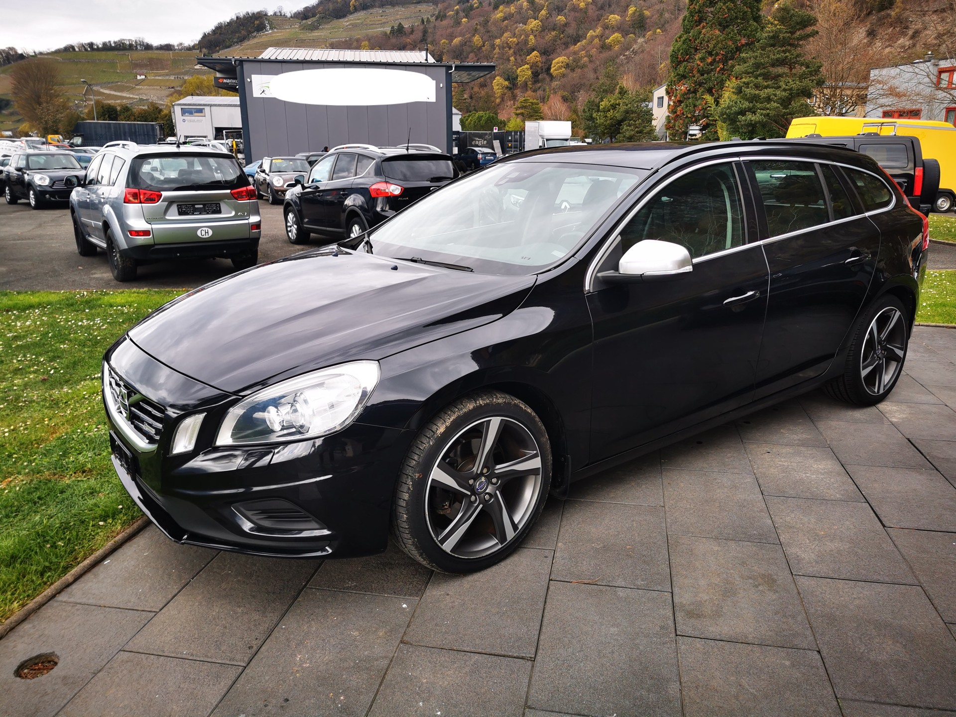 VOLVO V60 D3 R-Design Geartronic-image-0