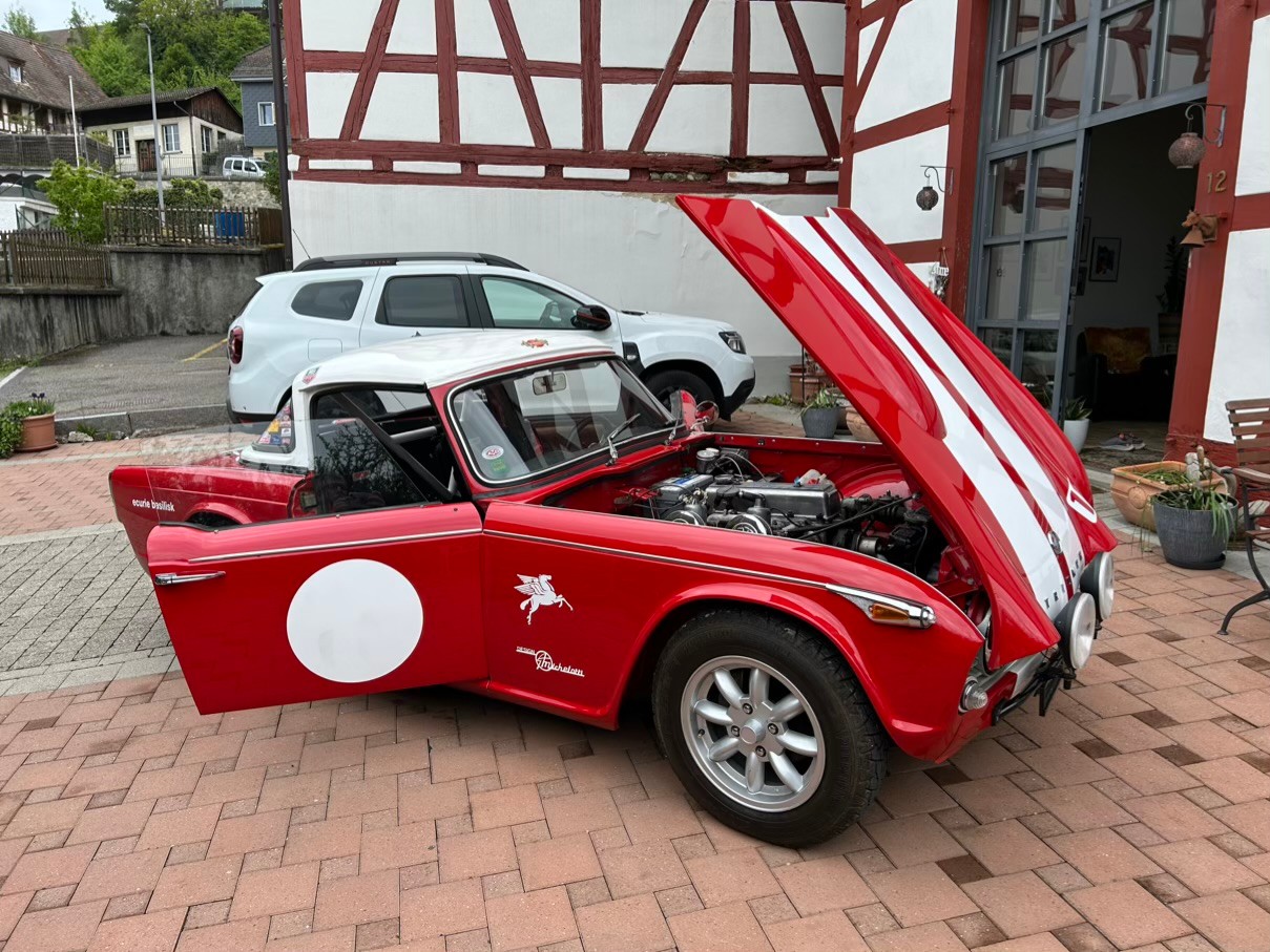 TRIUMPH TR4A IRS Rallye-image-7