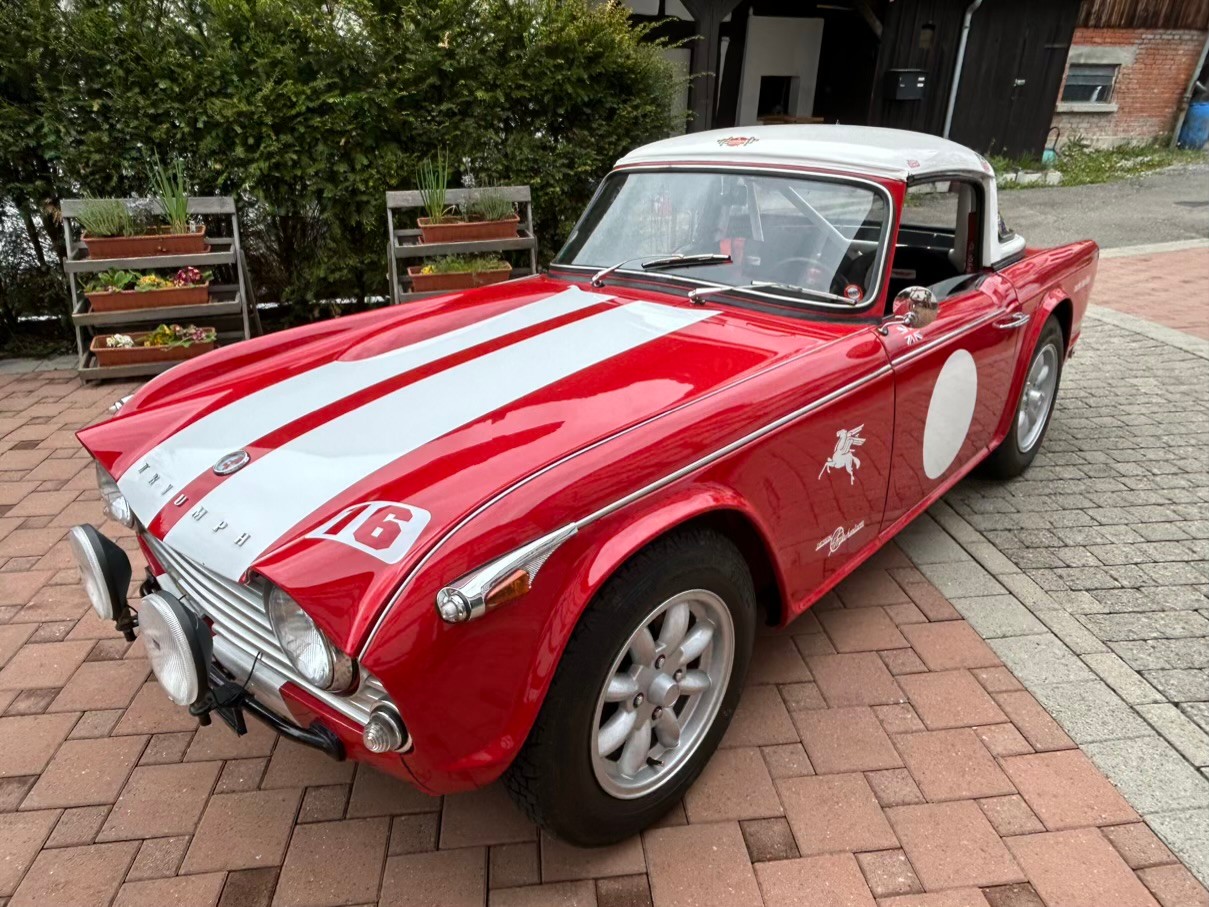 TRIUMPH TR4A IRS Rallye-image-9