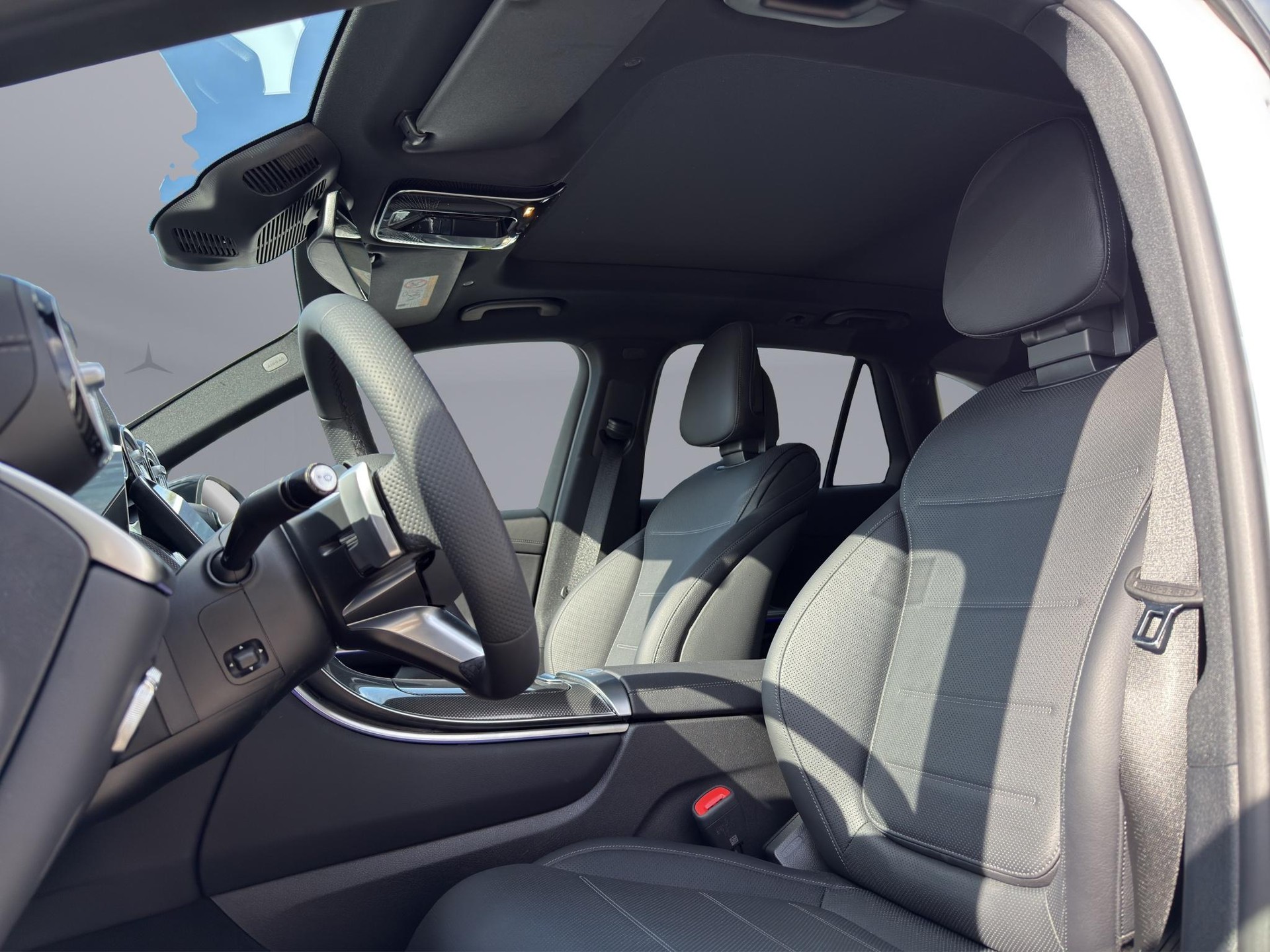 MERCEDES-BENZ GLC 300 AMG Line 4matic-image-7