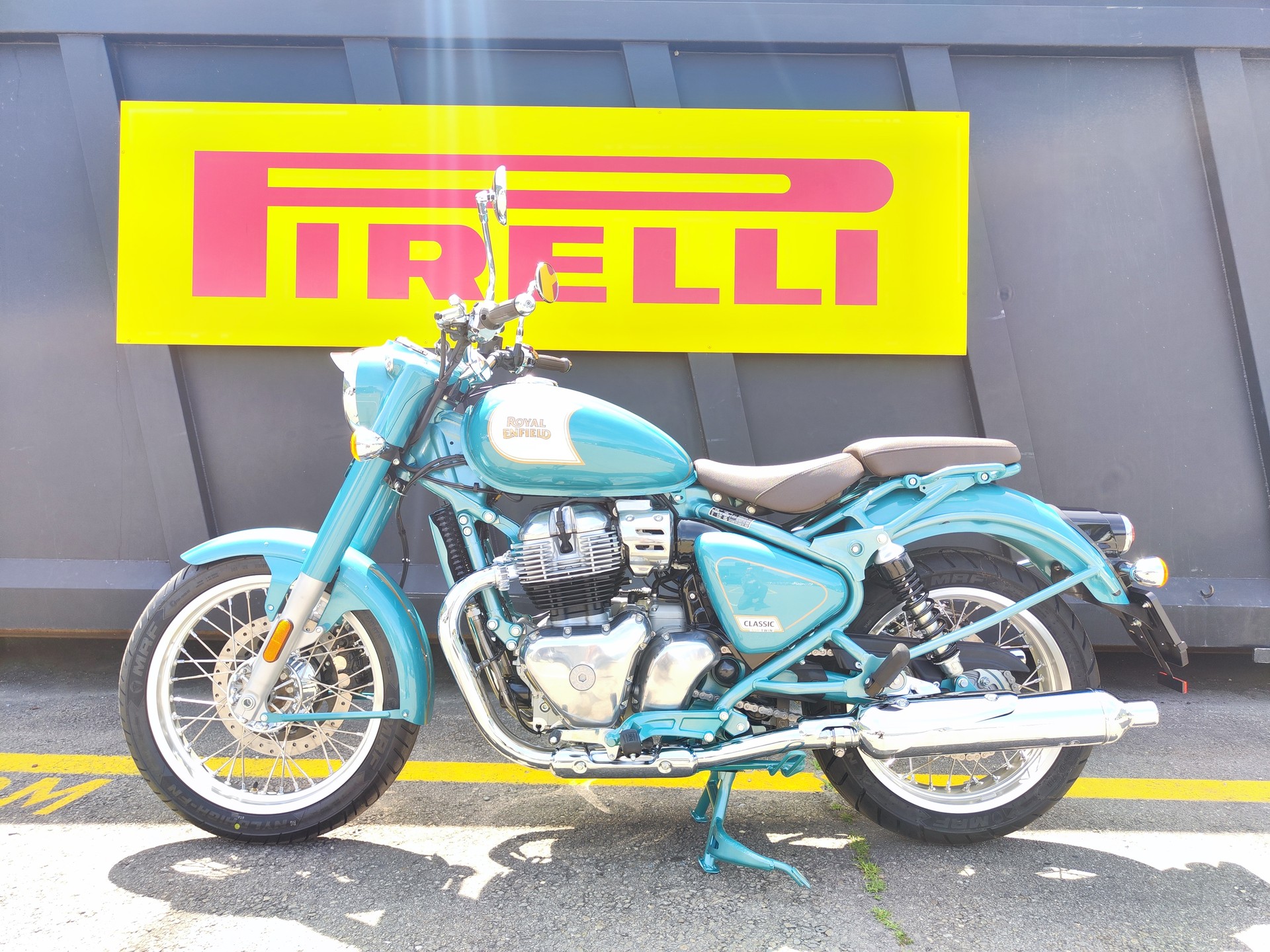 ROYAL ENFIELD Classic 650 Teal Green-showroom-element-1