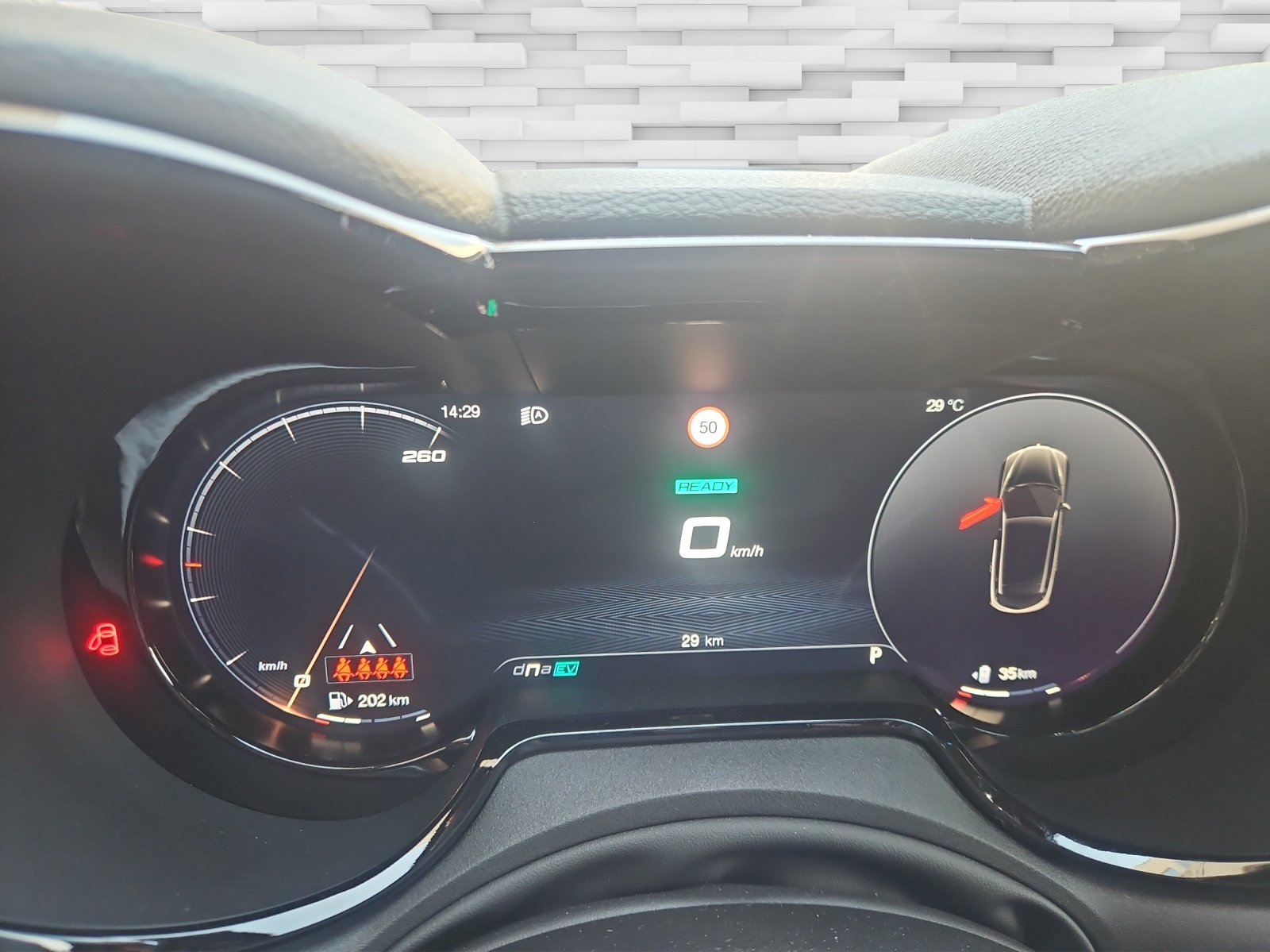 ALFA ROMEO Tonale 1.3 Plug-in-Hybrid Q4 Veloce Sky-image-11