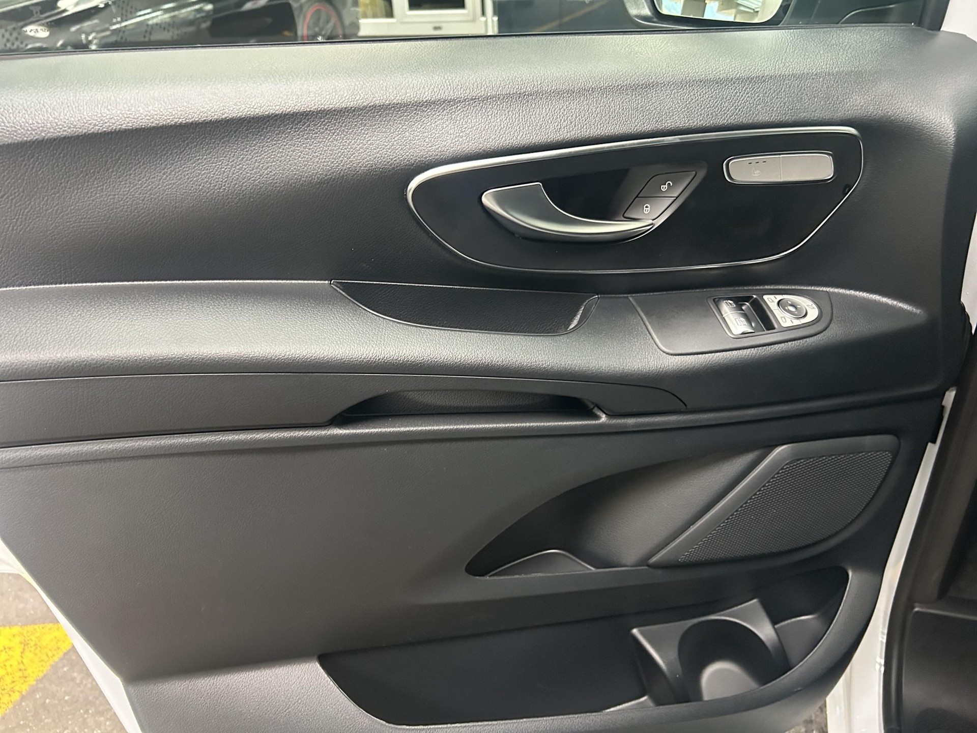 MERCEDES-BENZ Vito 116 CDI Tourer SELECT Familiy-image-15