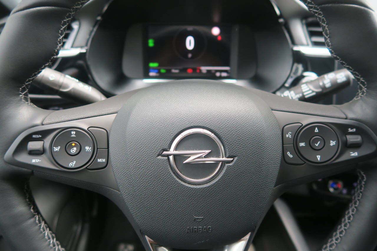 OPEL Corsa-e Elegance-image-5