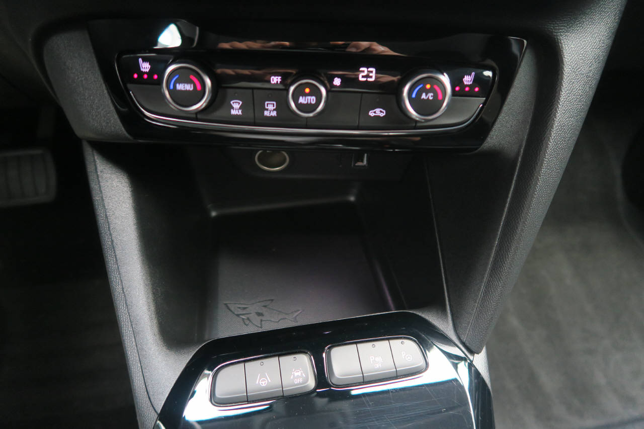OPEL Corsa-e Elegance-image-11