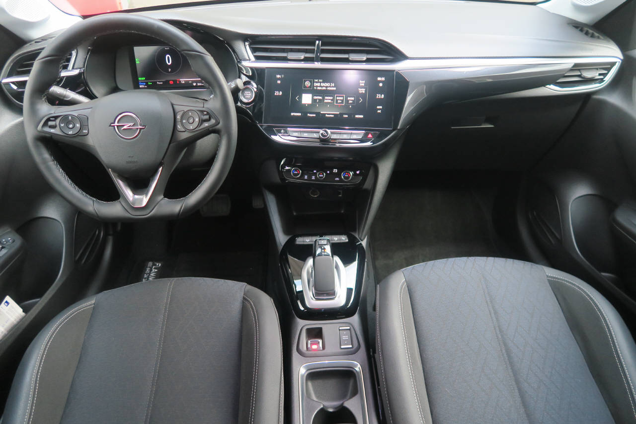 OPEL Corsa-e Elegance-image-4
