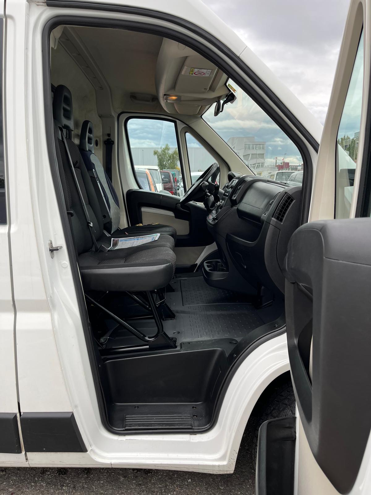 PEUGEOT Boxer 2.0 HDI 333 Allure s/s L2H2-image-8