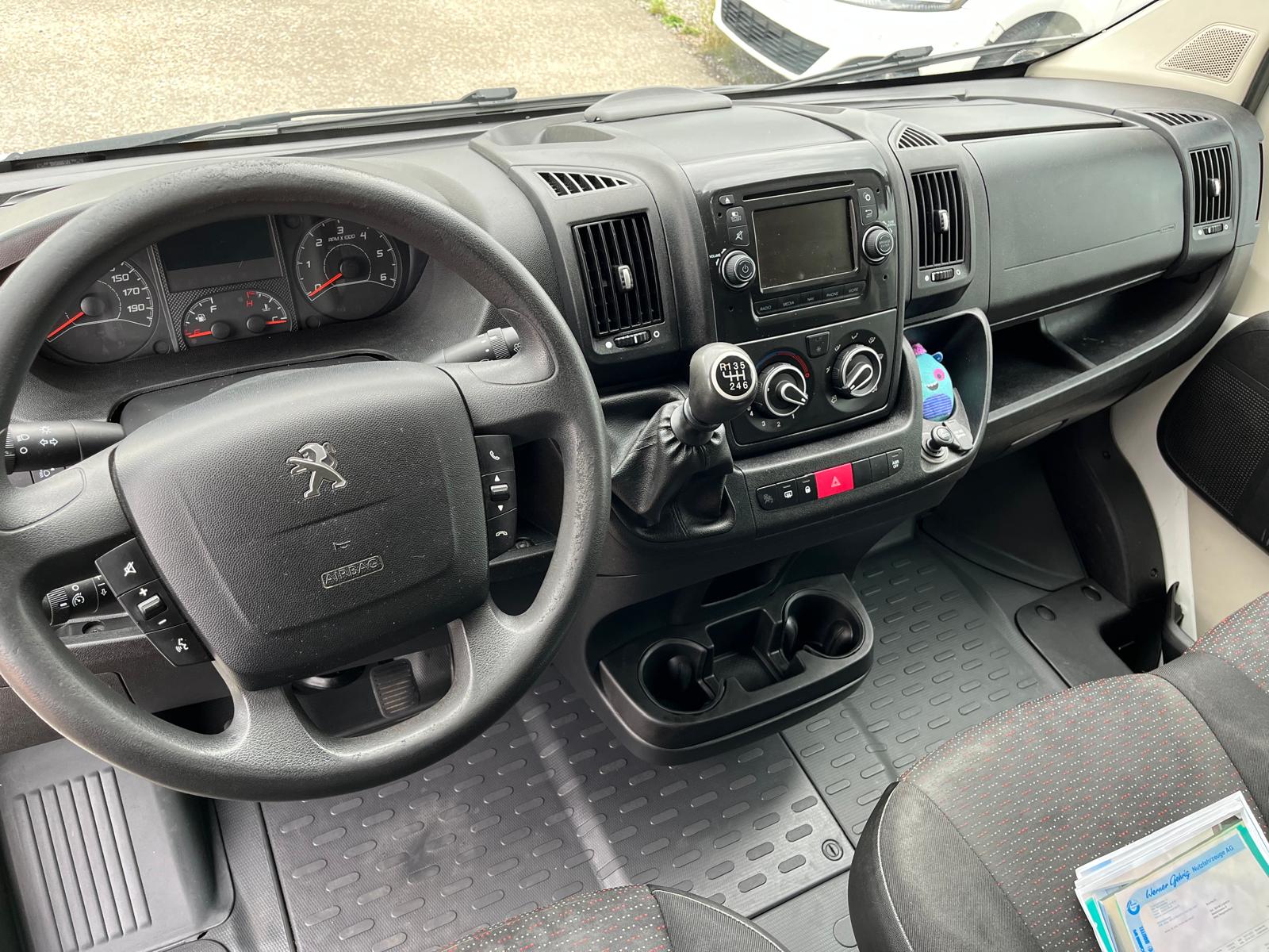 PEUGEOT Boxer 2.0 HDI 333 Allure s/s L2H2-image-9