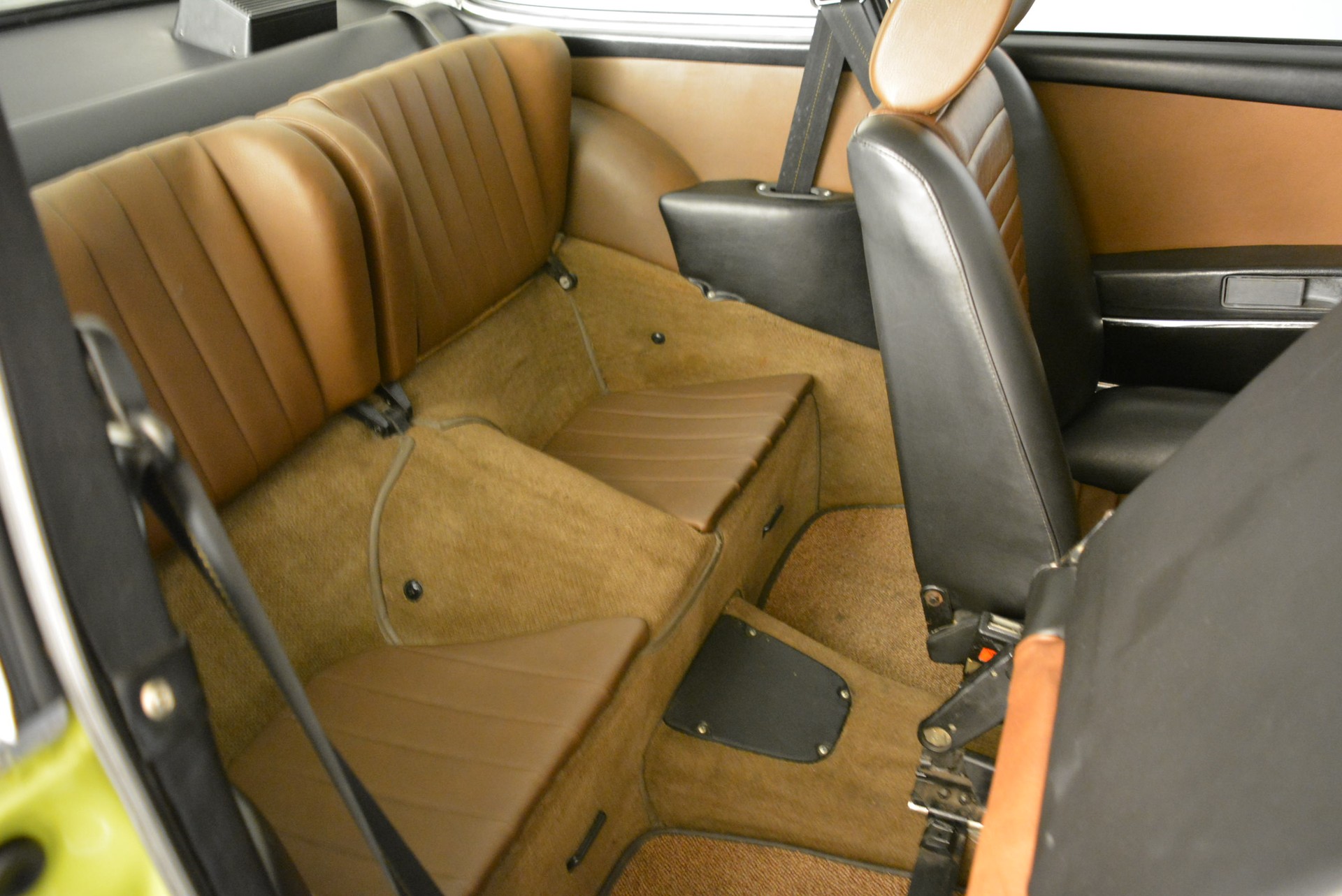 PORSCHE 911 S-image-10