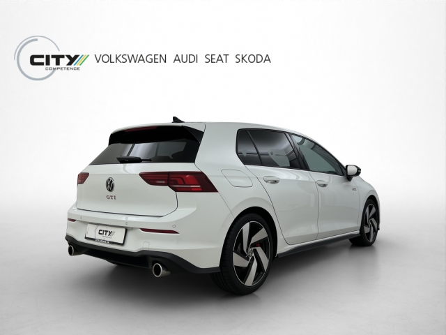 VW Golf 8 2.0 TSI GTI Black Style DSG-image-3